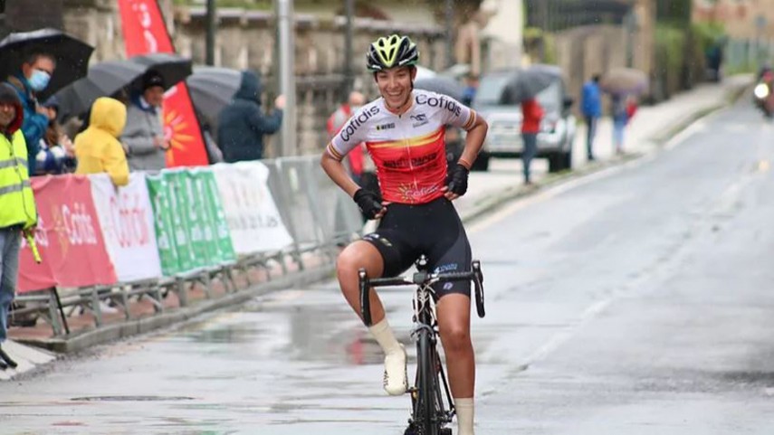 Fallece-atropellada-por-un-camion-la-joven-ciclista-Estela-Dominguez