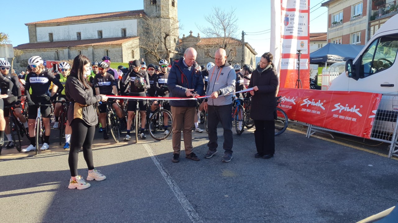 Sergio Fernández , del Goros Bike-Salcedo, ganador y líder de  la Vuelta a Cantabria Master