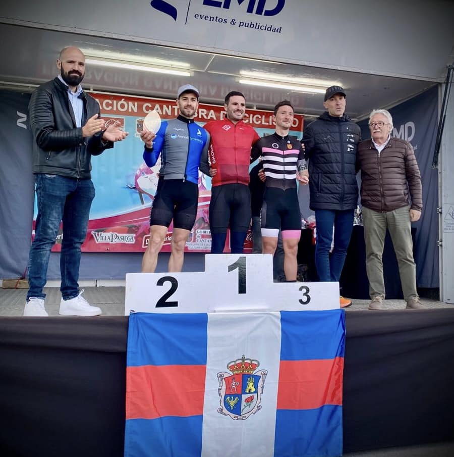 Reinosa vistió a los nuevos campeones de Cantabria Máster
