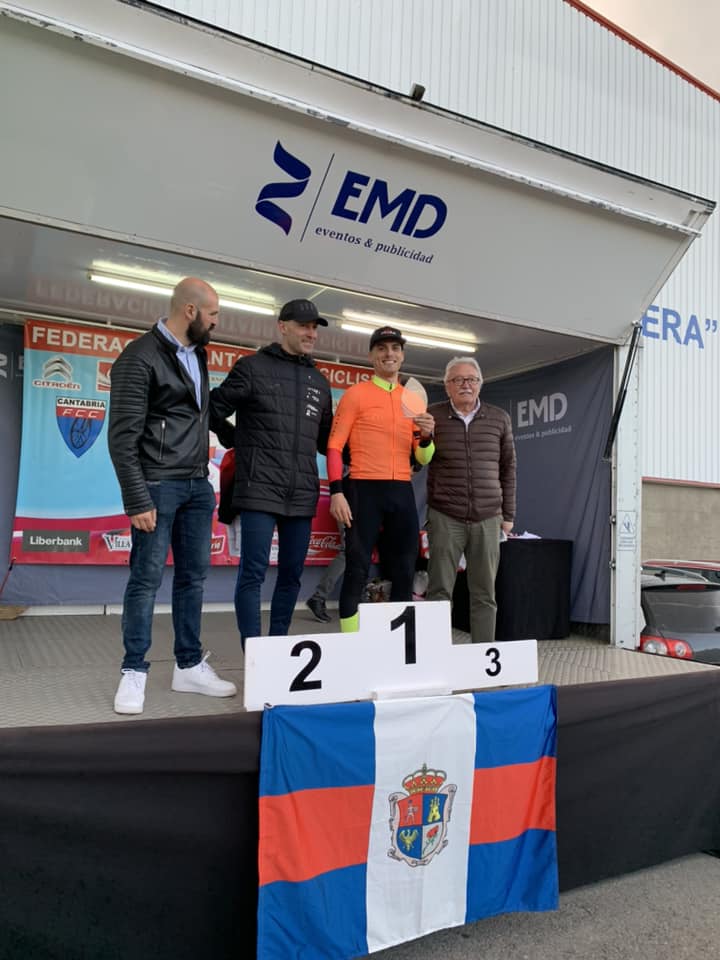 Reinosa vistió a los nuevos campeones de Cantabria Máster