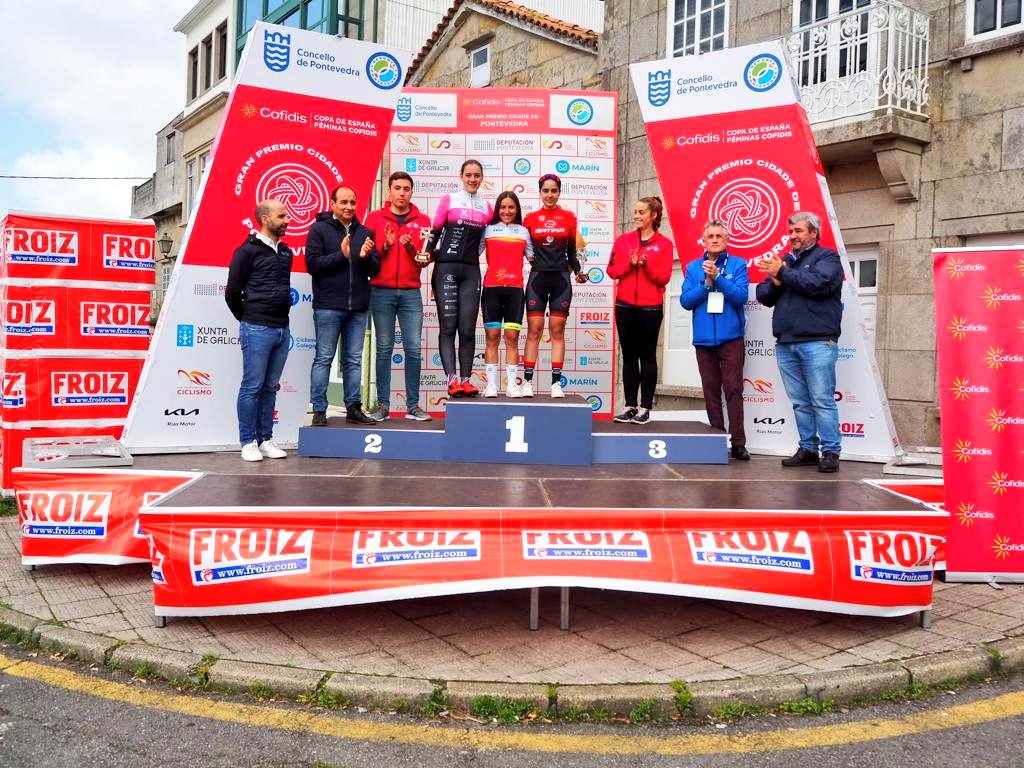 As ciclistas galegas brillan na Copa de España feminina Cofidis de Pontevedra