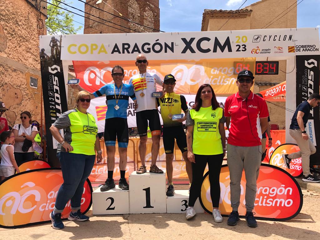 Javier Navarro y Eva Elbaile se proclaman Campeones de Aragón XCM