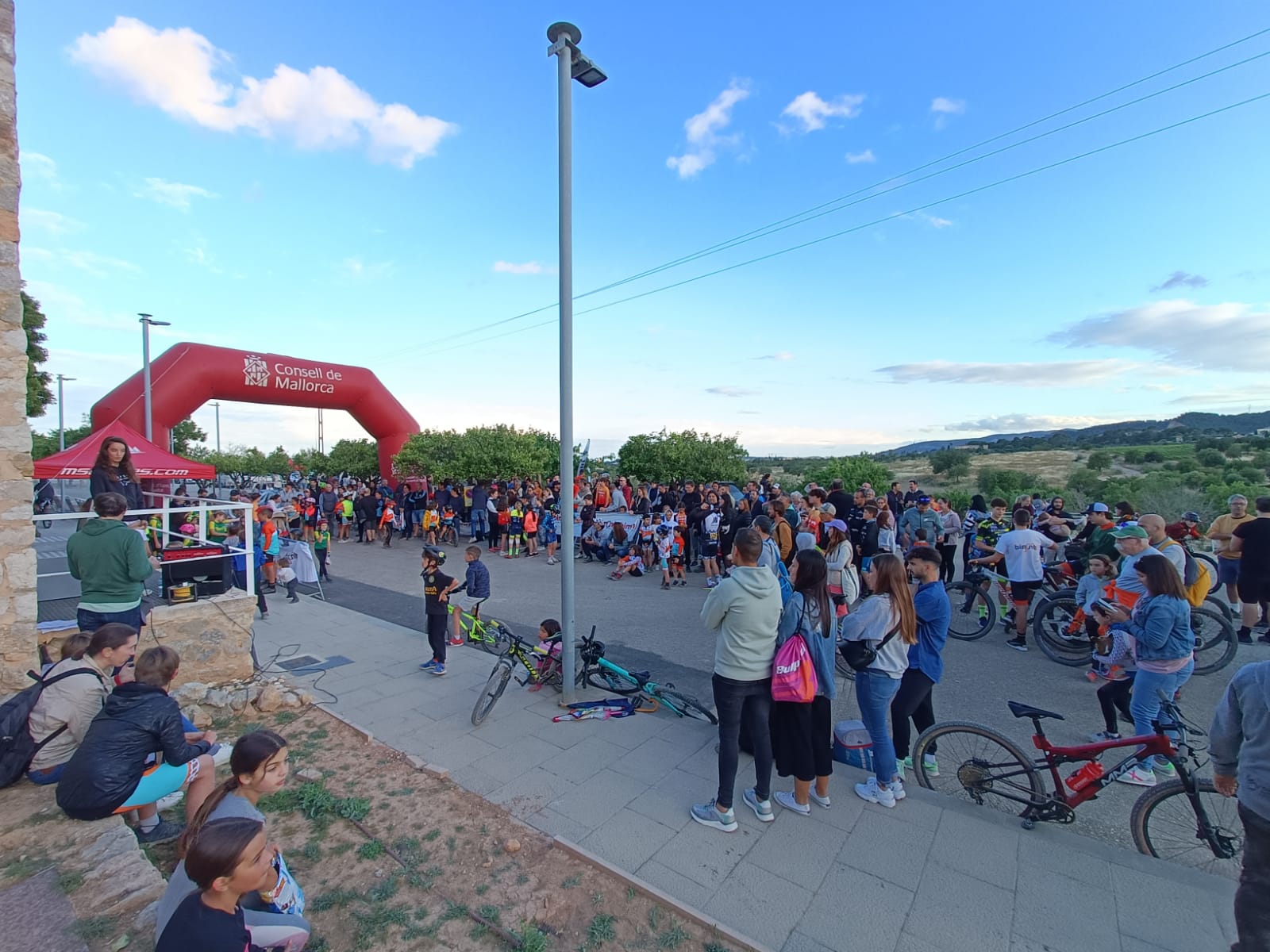 LA BASE DEL BTT DISFRUTA DE UNA NUEVA JORNADA CON LA BTT BIMONT JOVE