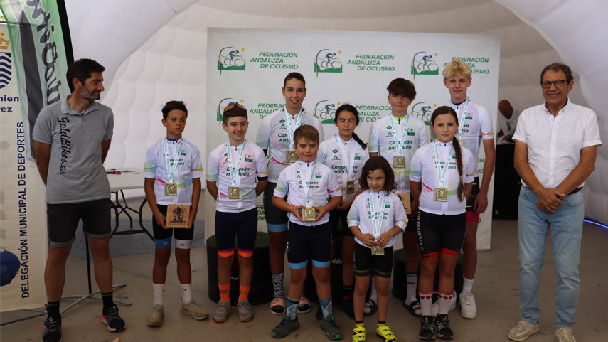 Brillante-jornada-de-ciclismo-en-Jerez-de-la-Frontera-con-el-Campeonato-Andalucia-Carretera-Escuelas-2023