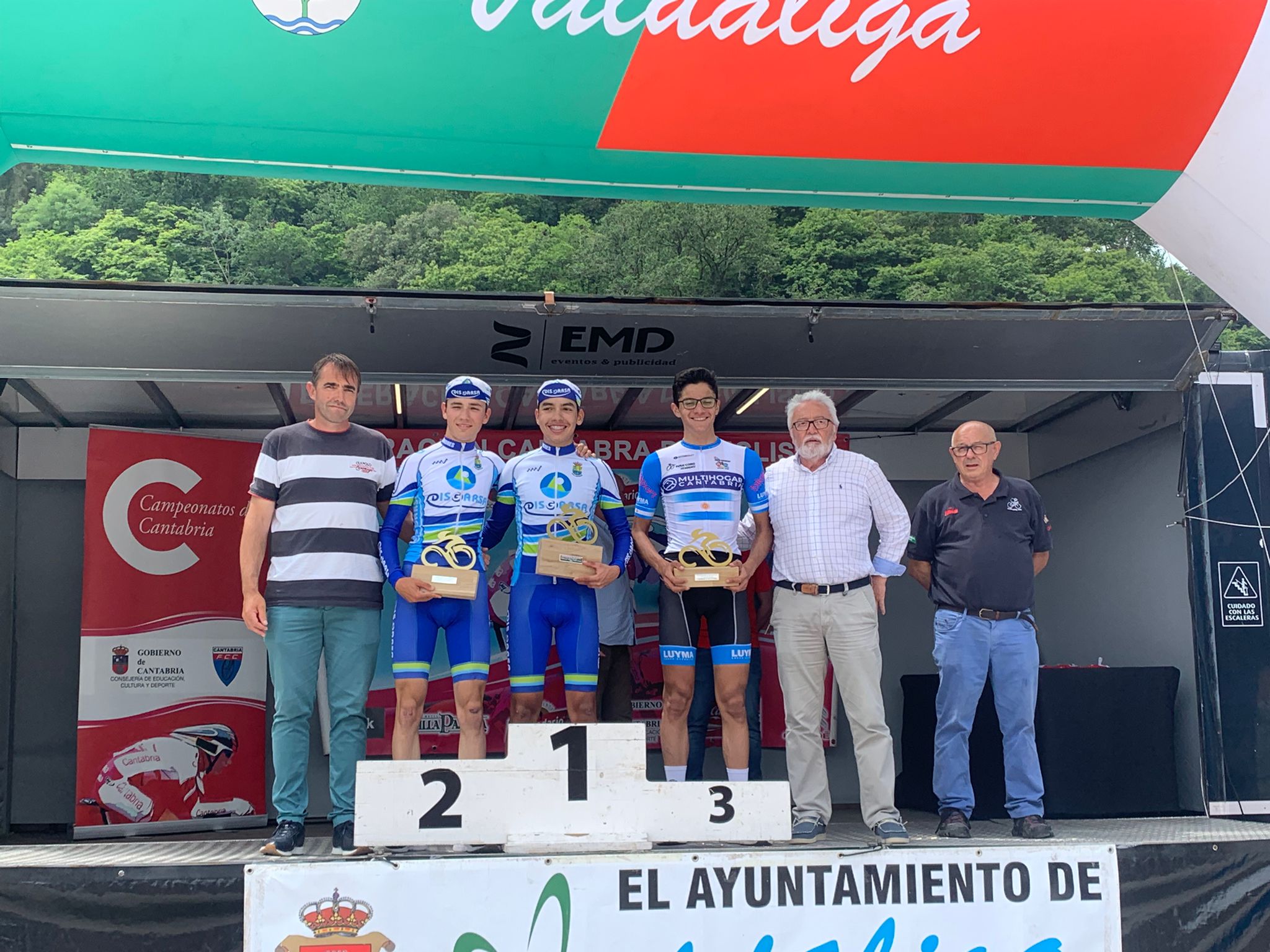 Adrián Rasillo y Tirso Bra campeones de Cantabria Ruta cadete y junior en Treceño