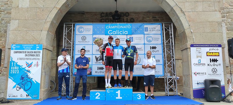 Álvarez, Tajes e Prieto revalidan títulos en Noia, Fernández novo campión de Galicia máster-30