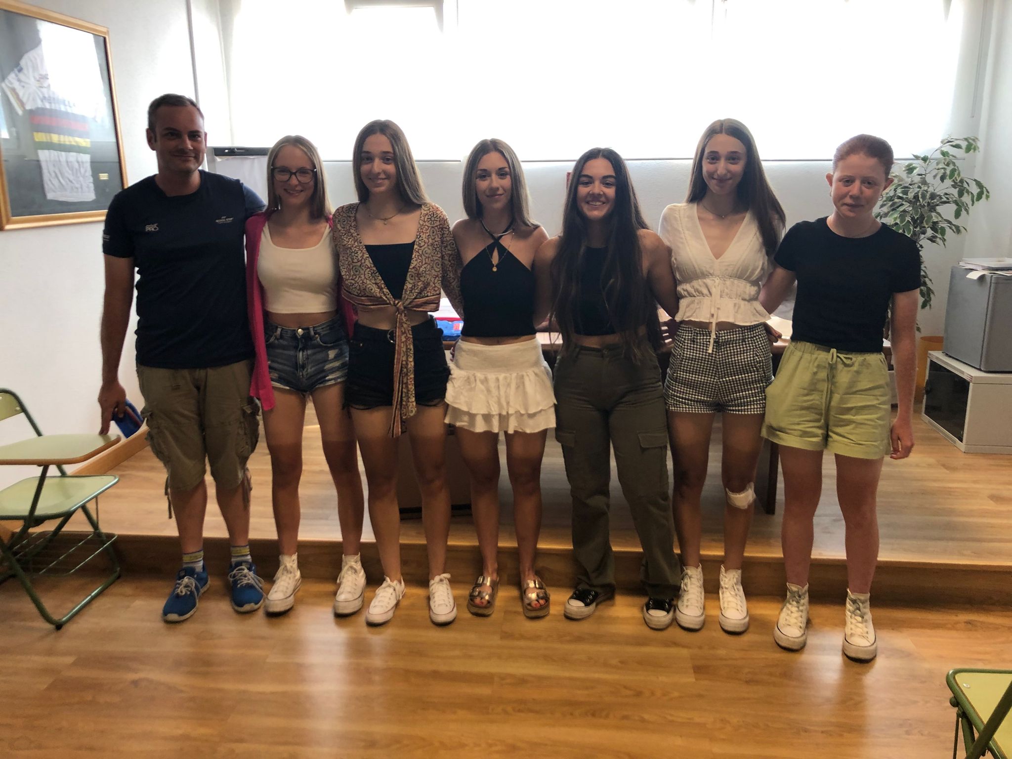 La selección cántabra de JJDDEE y Junior parte rumbo a Cartagena para los Campeonatos de España