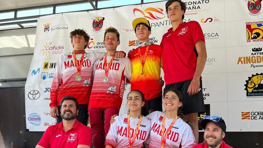 La-seleccion-madrilena-de-Descenso-logra-cinco-medallas-en-los-Nacionales-de-Panticosa