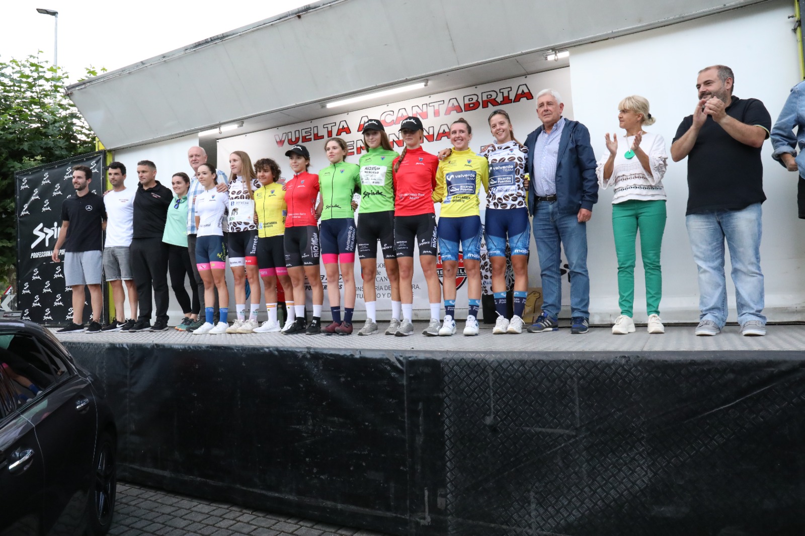 Claudia Pérez y Paula Ostiz ganan en la crono de la Bien Aparecida en la Vuelta a Cantabria Femenina