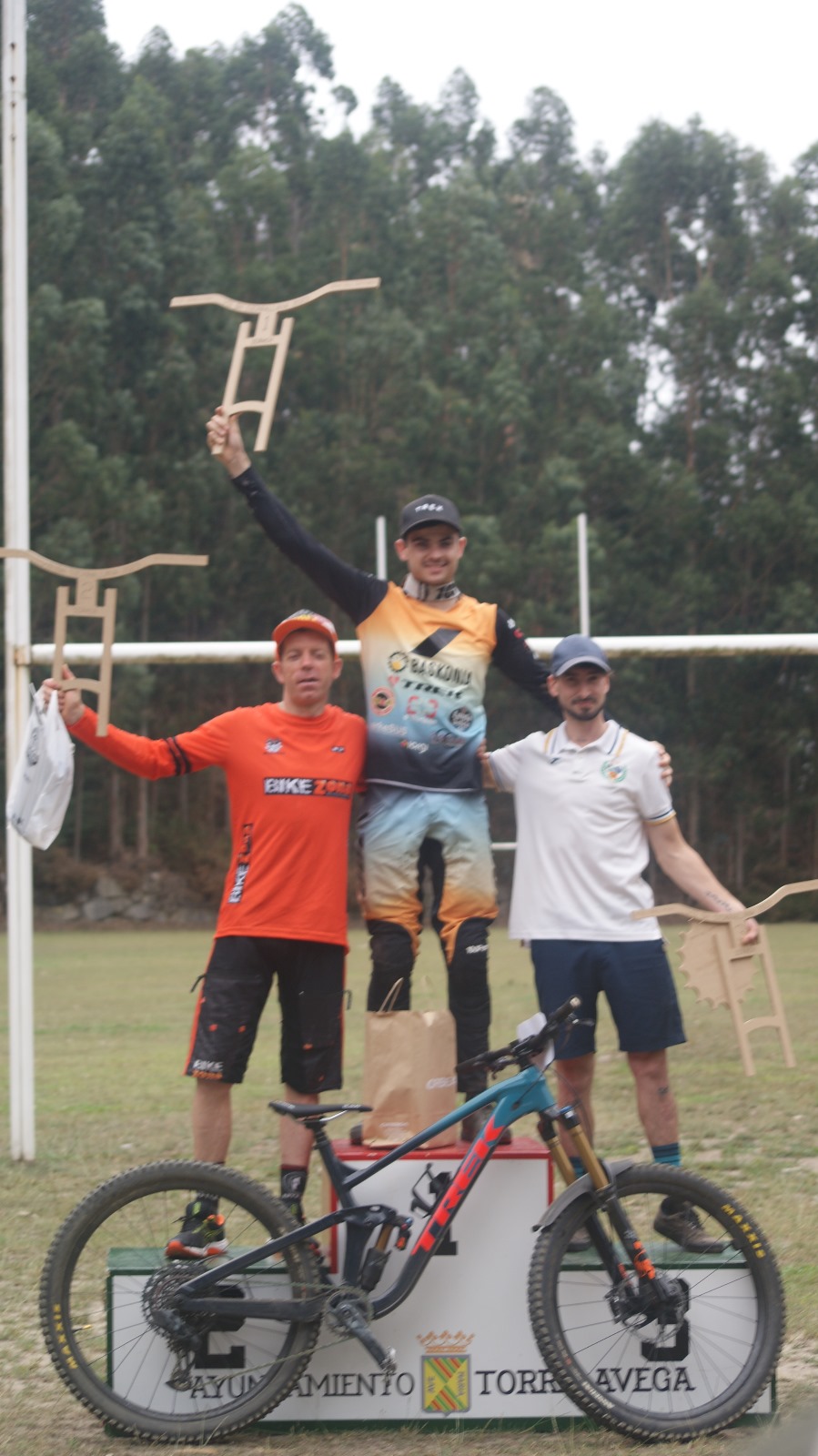 Se disputaron los Campeonatos de Cantabria BTT de Downhill en Sierrallana