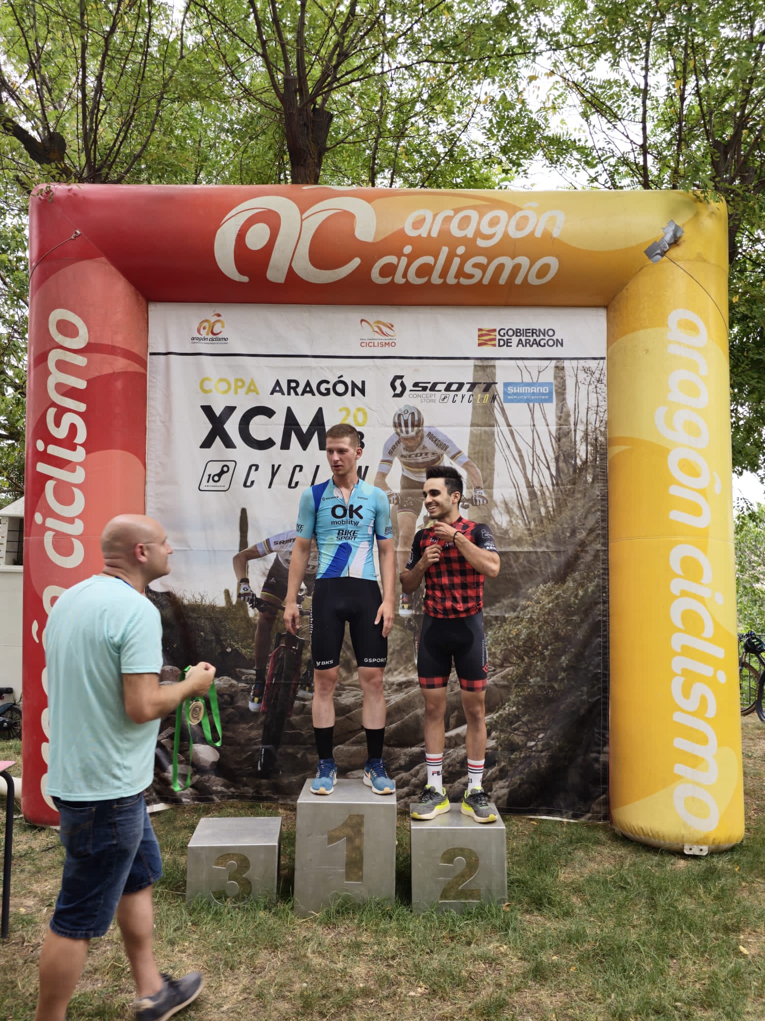 Nadia Castillo y Marc Labaila, líderes de la Copa XCM by Cyclon Zaragoza 2023
