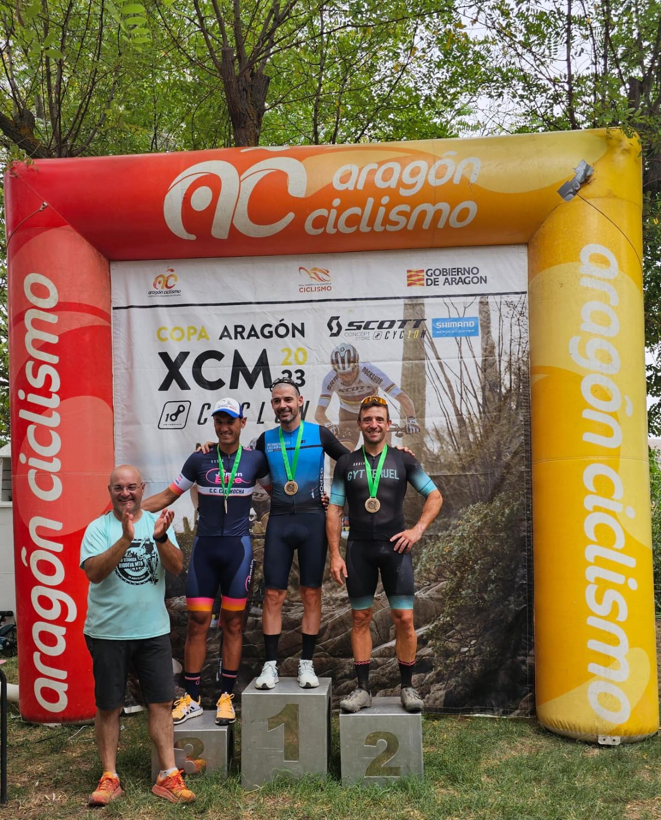 Nadia Castillo y Marc Labaila, líderes de la Copa XCM by Cyclon Zaragoza 2023