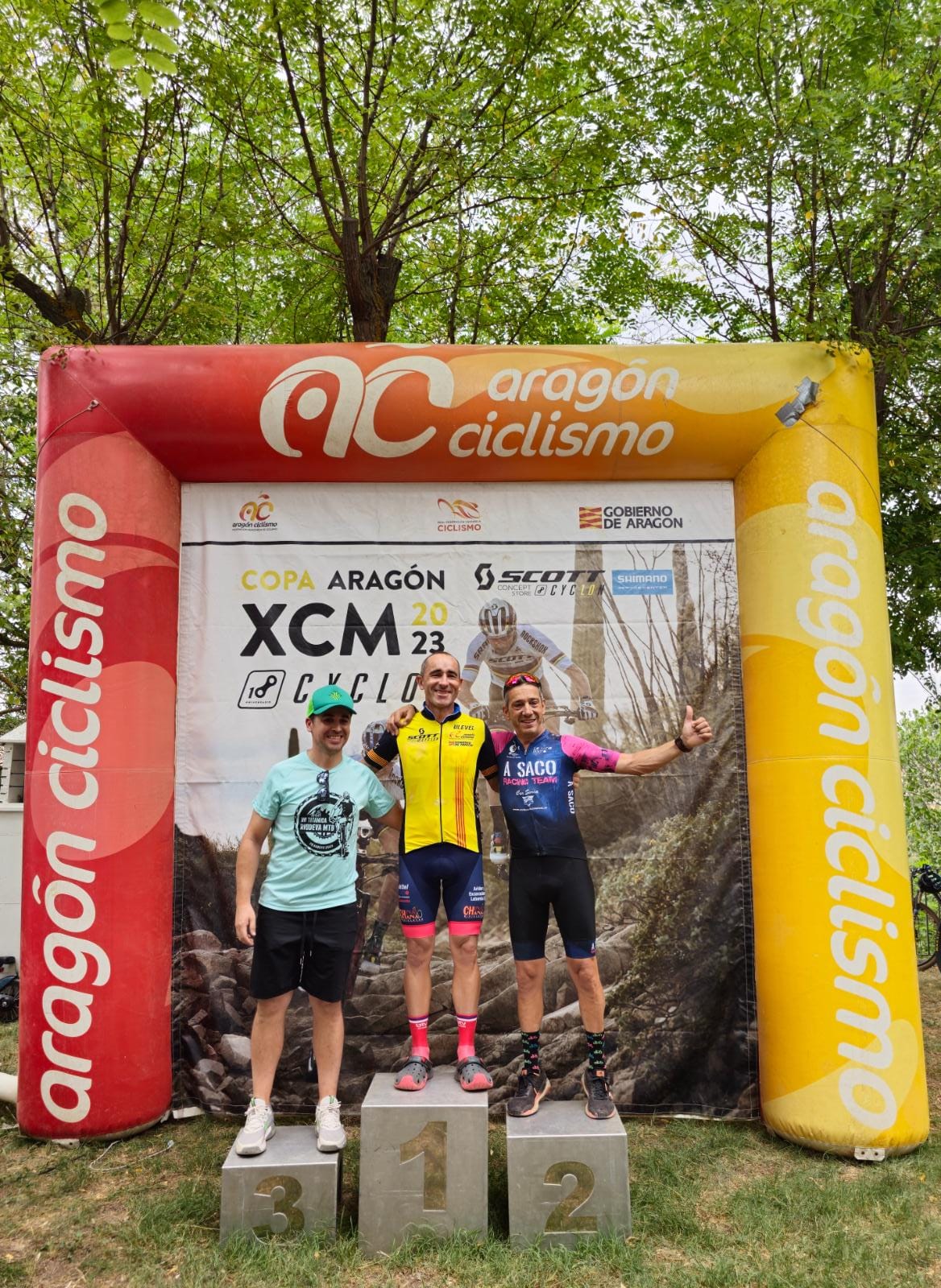 Nadia Castillo y Marc Labaila, líderes de la Copa XCM by Cyclon Zaragoza 2023