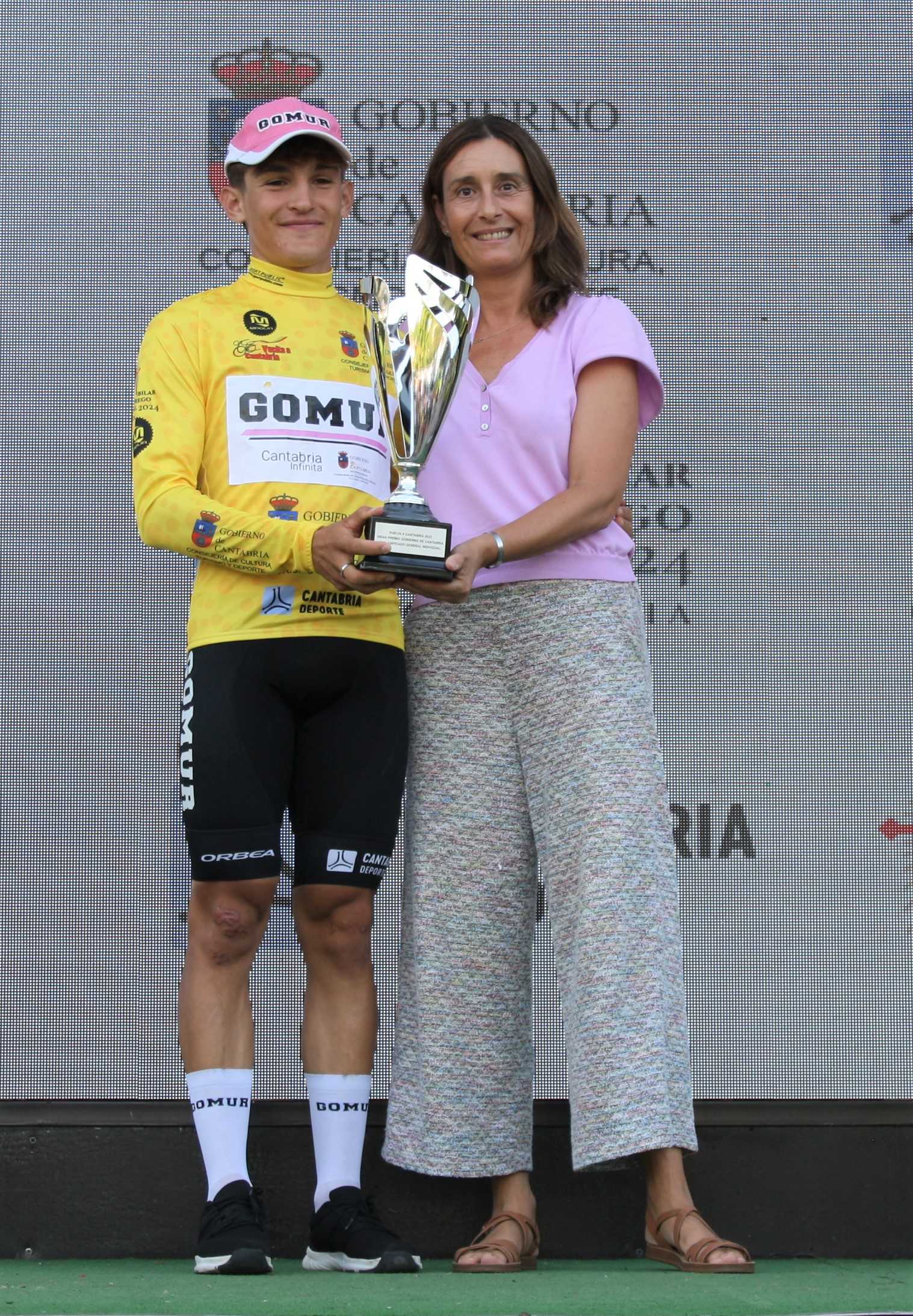 David Delgado gana en Monte Castillo y Cavia (Gomur) es el vencedor final de la Vuelta a Cantabria