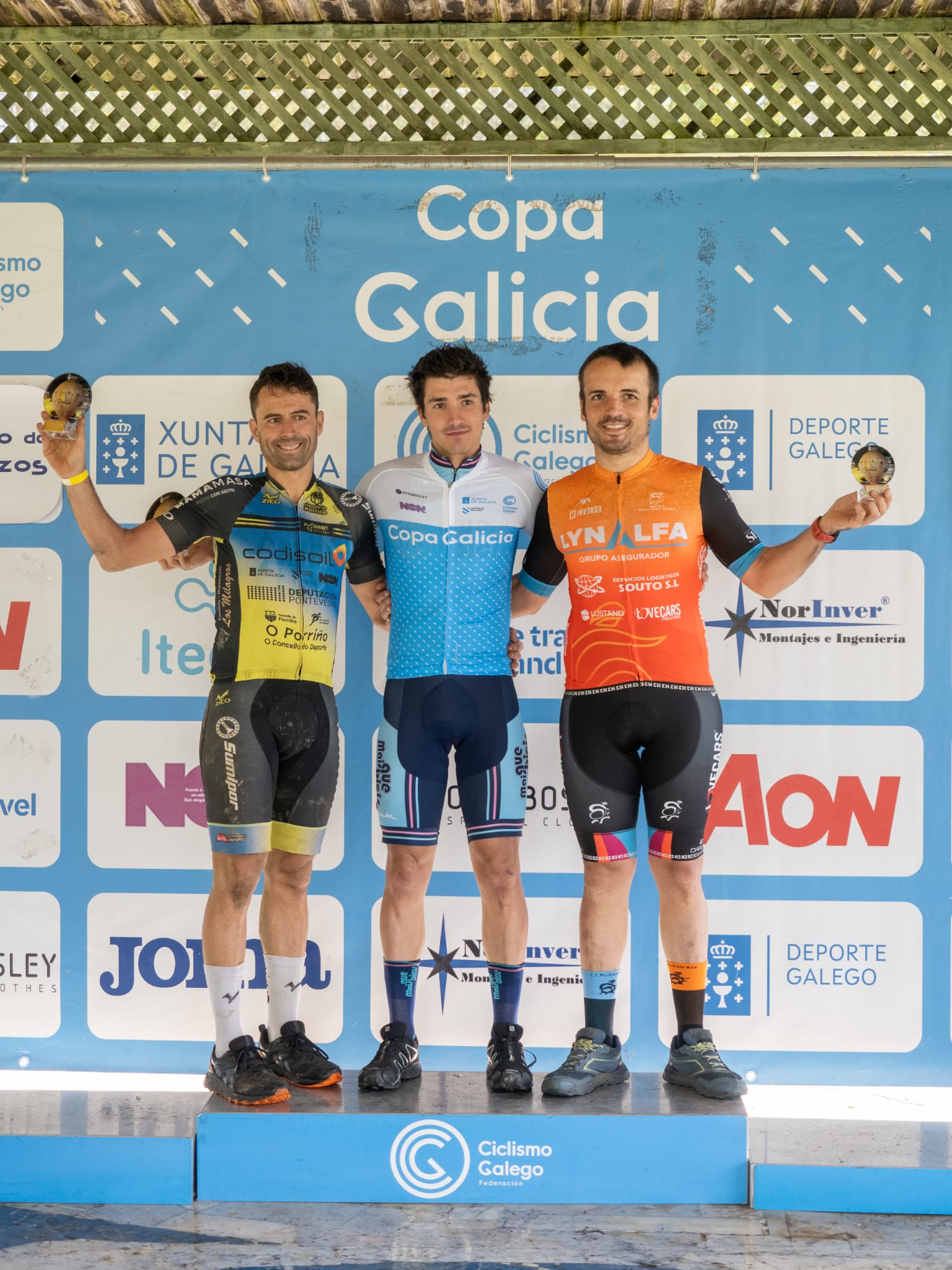 Irene Trabazo e Samuel González impoñen a lei Elite na apertura da Copa Galicia en Betanzos