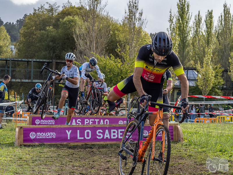 Irene Trabazo e Samuel González impoñen a lei Elite na apertura da Copa Galicia en Betanzos