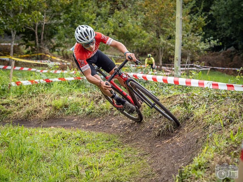 Samuel González e Carla Fernández asinan un dobre triunfo vigués na Copa Galicia do Val de Esmelle