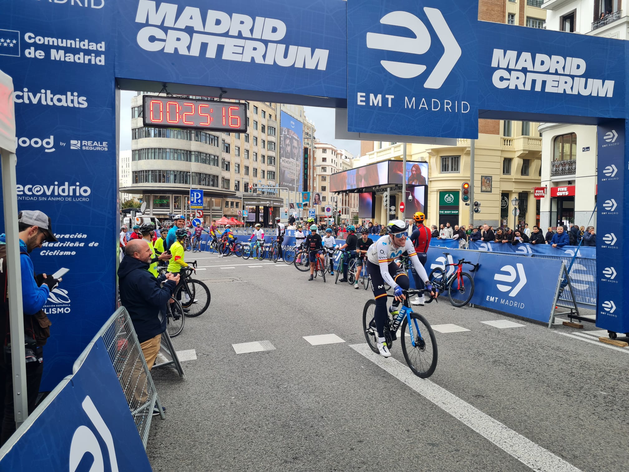 Mathieu van der Poel, campeón de Madrid Criterium 2023