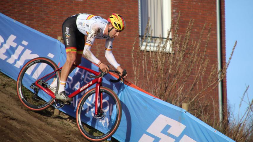 Felipe-Orts-concluye-en-9-plaza-el-Campeonato-de-Europa-de-Ciclocross-2023