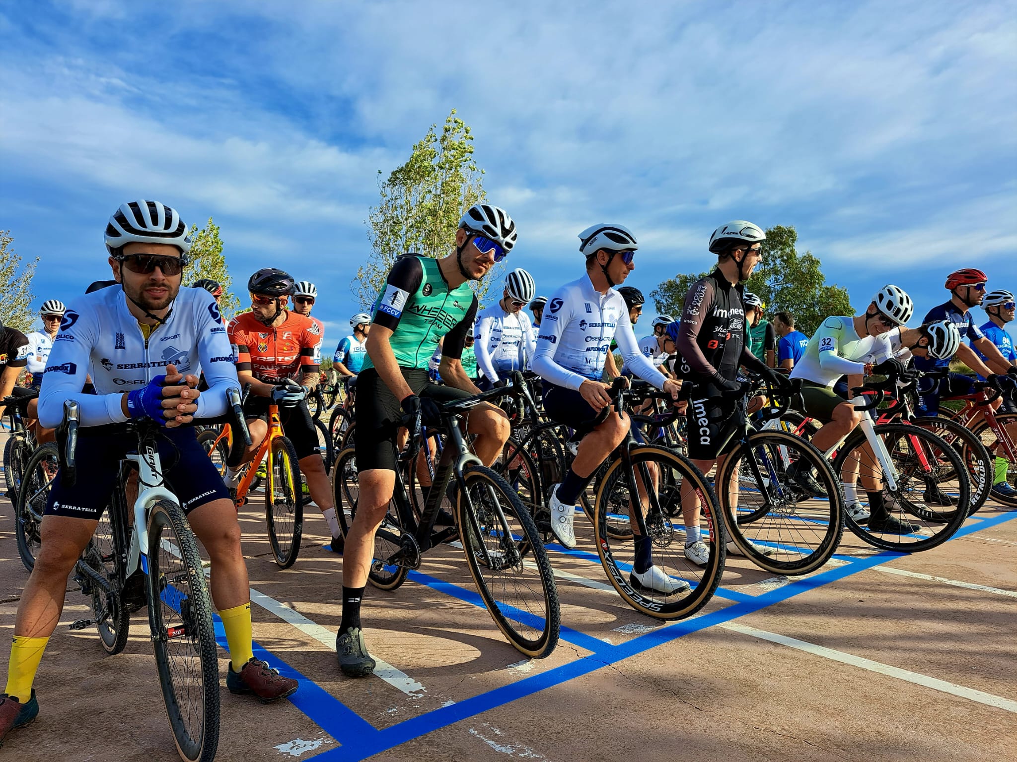 RAÚL MIRA Y SUSANA PÉREZ ARRASAN EN EL XXI CX CIUTAT DE CARLET