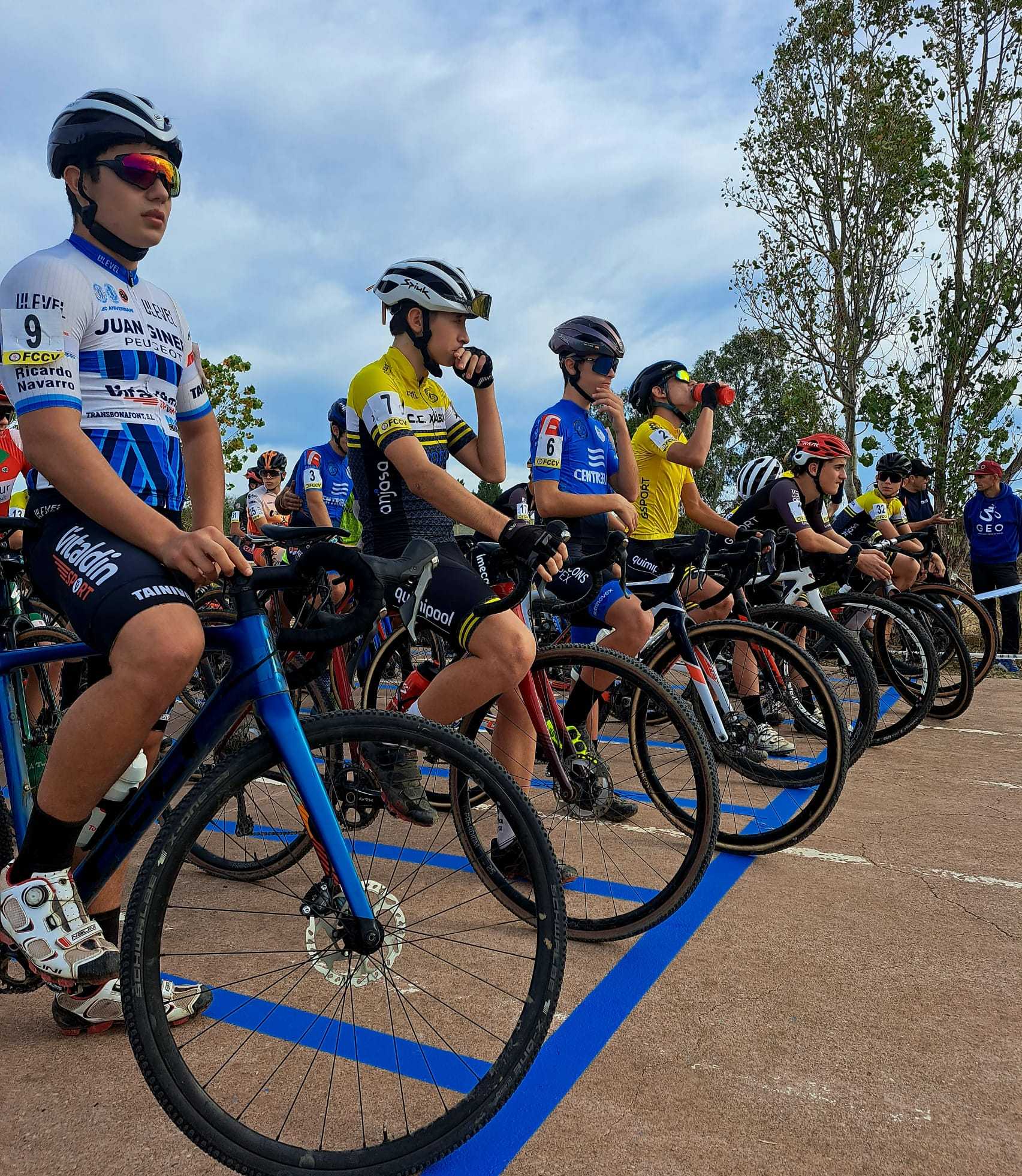 RAÚL MIRA Y SUSANA PÉREZ ARRASAN EN EL XXI CX CIUTAT DE CARLET