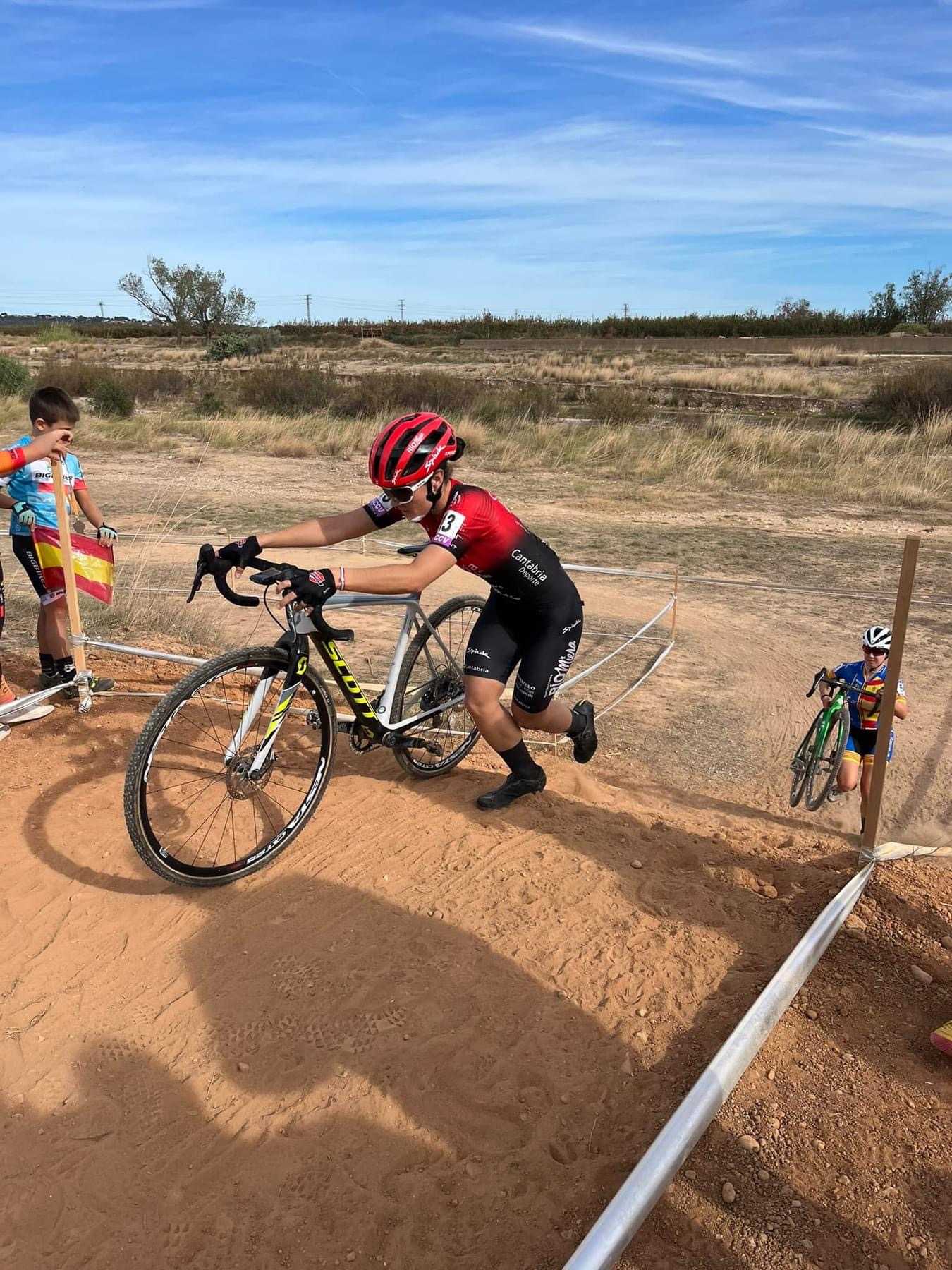 RAÚL MIRA Y SUSANA PÉREZ ARRASAN EN EL XXI CX CIUTAT DE CARLET
