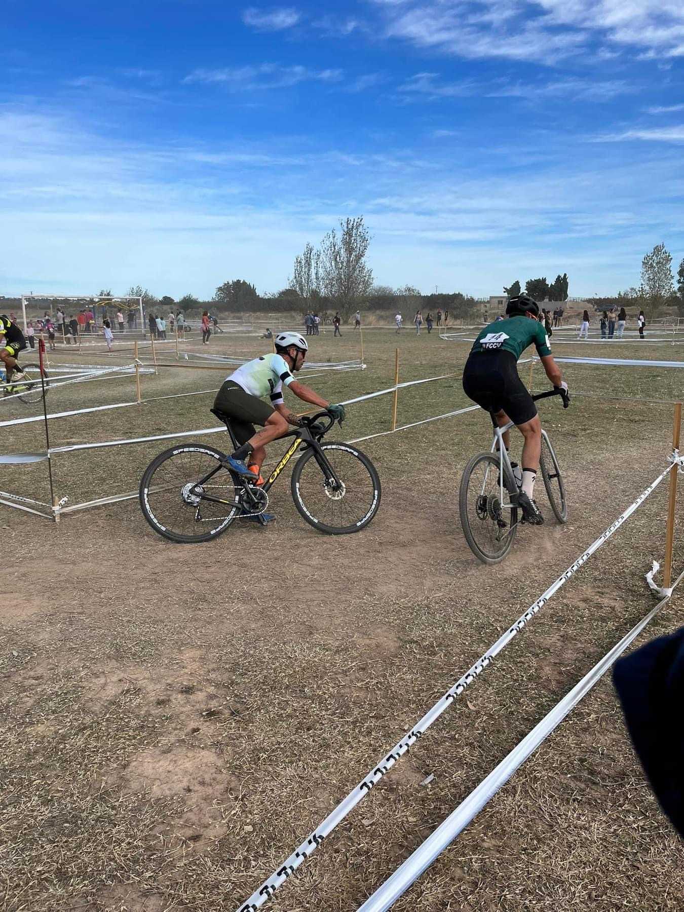 RAÚL MIRA Y SUSANA PÉREZ ARRASAN EN EL XXI CX CIUTAT DE CARLET