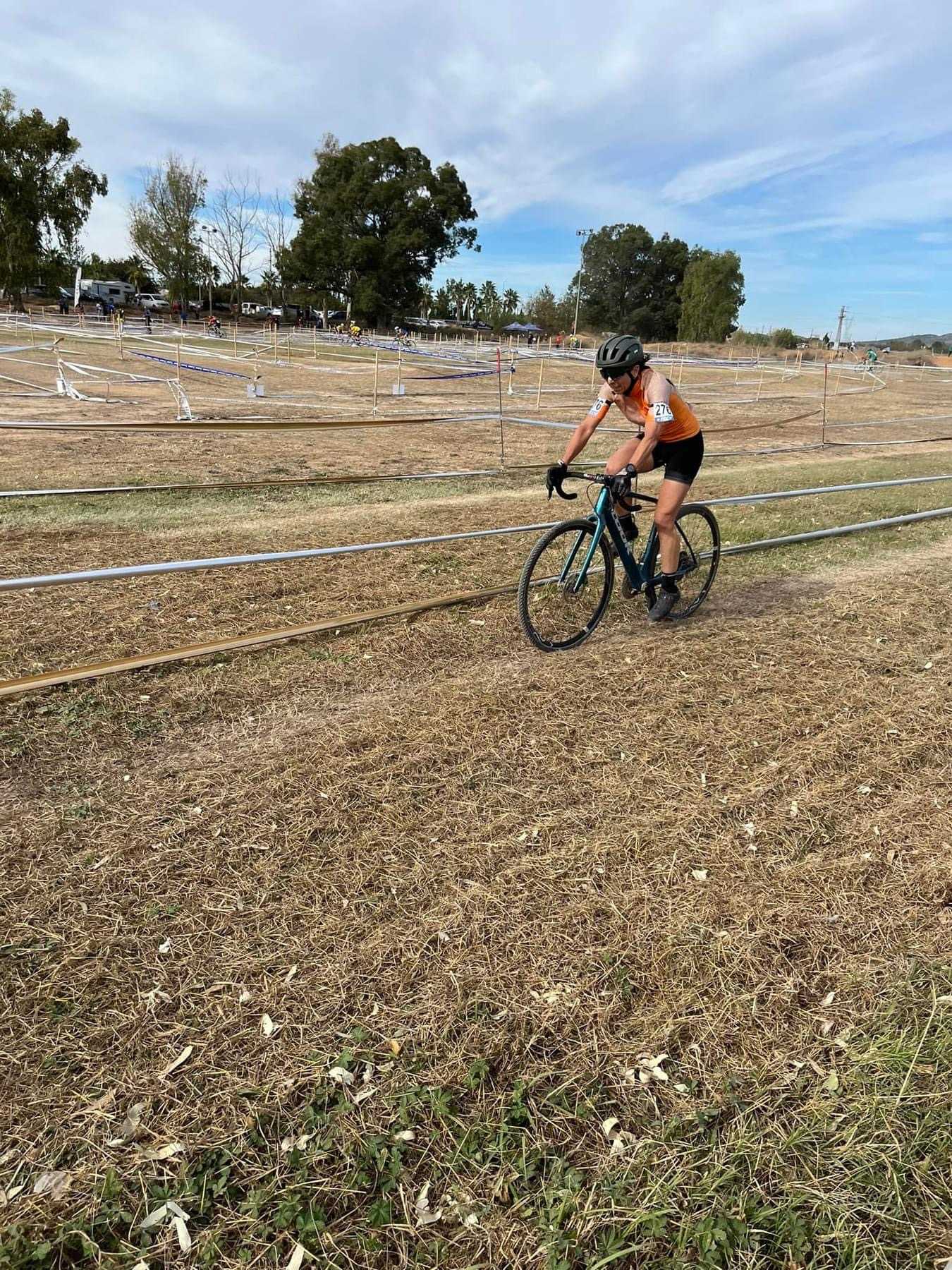 RAÚL MIRA Y SUSANA PÉREZ ARRASAN EN EL XXI CX CIUTAT DE CARLET