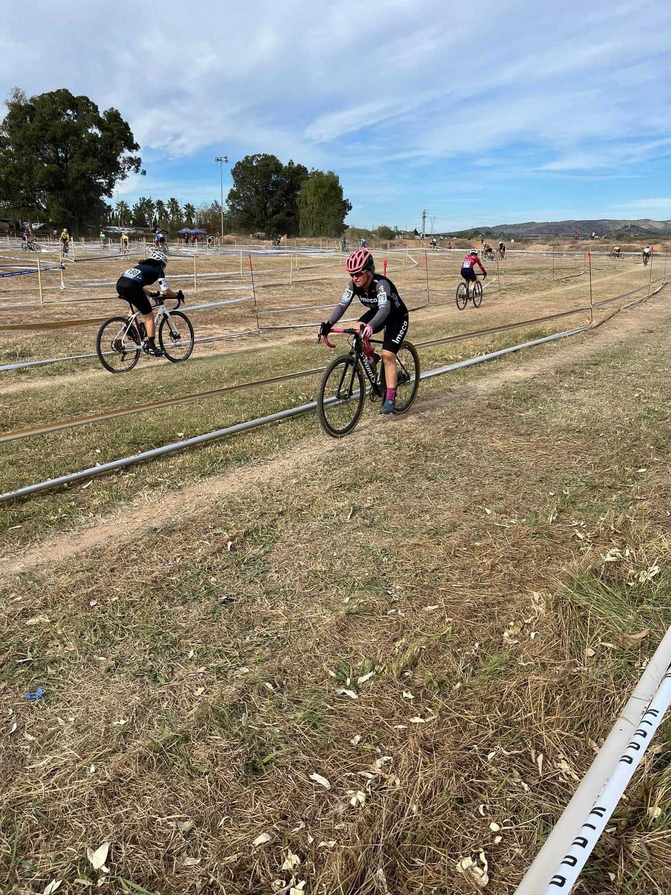 RAÚL MIRA Y SUSANA PÉREZ ARRASAN EN EL XXI CX CIUTAT DE CARLET