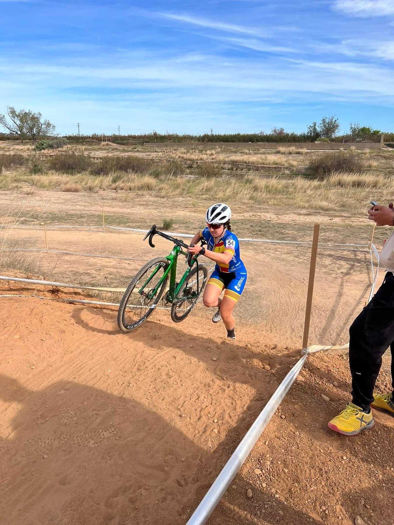 RAÚL MIRA Y SUSANA PÉREZ ARRASAN EN EL XXI CX CIUTAT DE CARLET