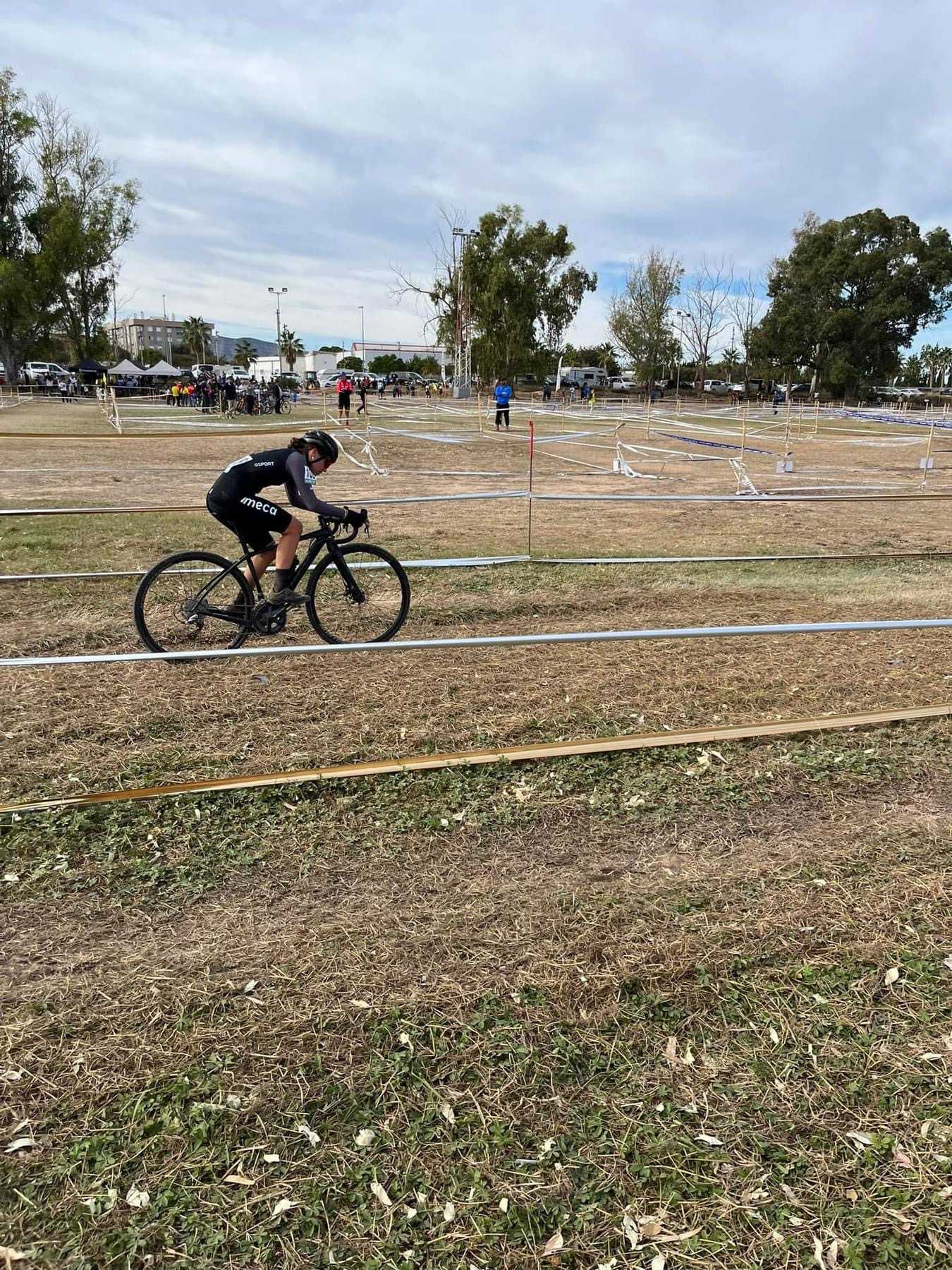 RAÚL MIRA Y SUSANA PÉREZ ARRASAN EN EL XXI CX CIUTAT DE CARLET