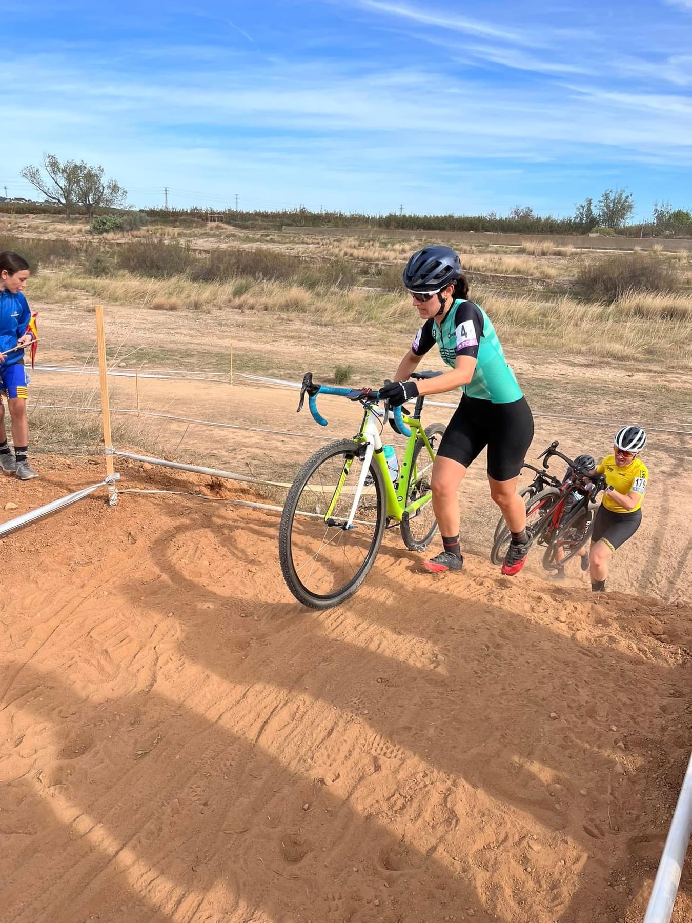 RAÚL MIRA Y SUSANA PÉREZ ARRASAN EN EL XXI CX CIUTAT DE CARLET