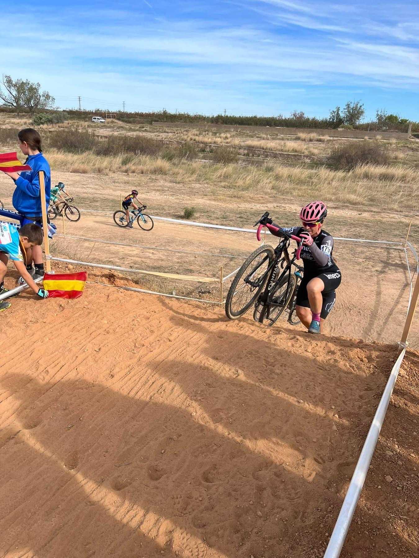 RAÚL MIRA Y SUSANA PÉREZ ARRASAN EN EL XXI CX CIUTAT DE CARLET