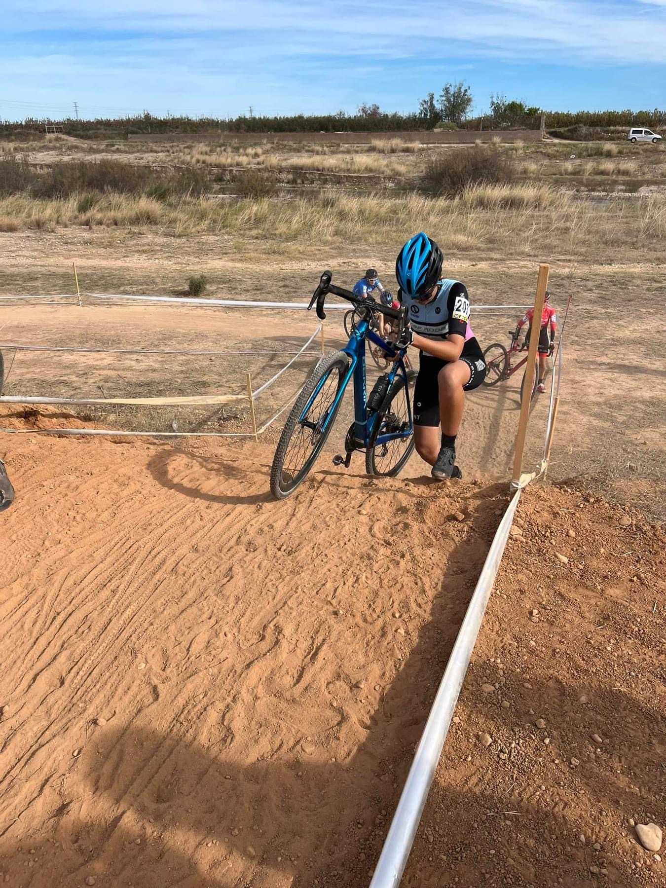 RAÚL MIRA Y SUSANA PÉREZ ARRASAN EN EL XXI CX CIUTAT DE CARLET