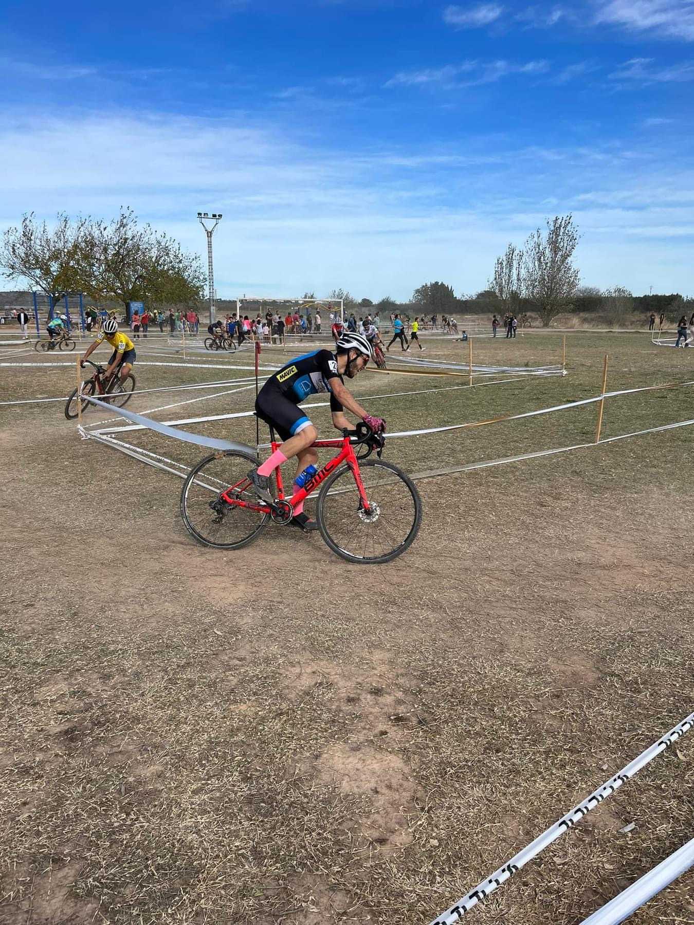 RAÚL MIRA Y SUSANA PÉREZ ARRASAN EN EL XXI CX CIUTAT DE CARLET