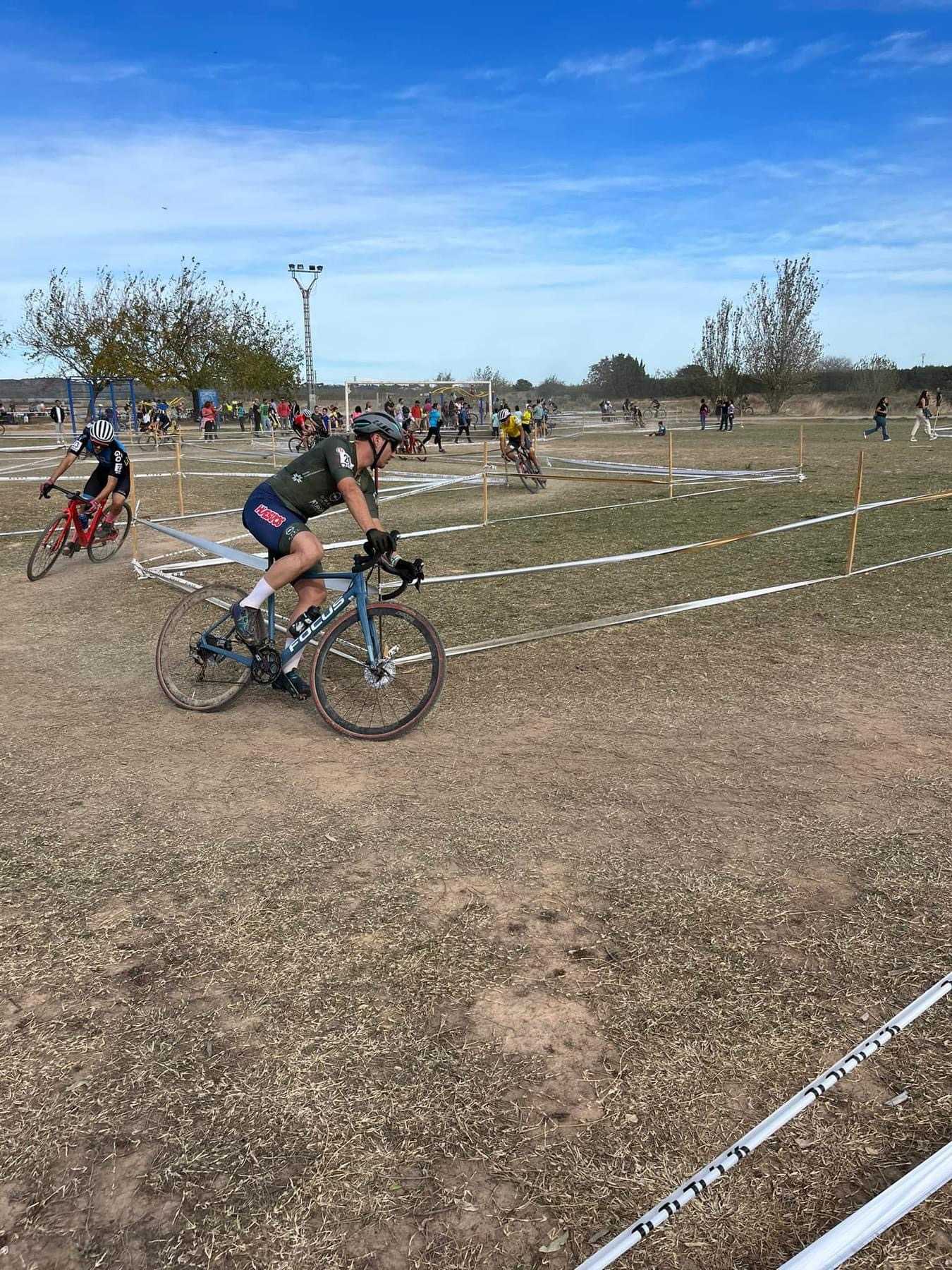 RAÚL MIRA Y SUSANA PÉREZ ARRASAN EN EL XXI CX CIUTAT DE CARLET