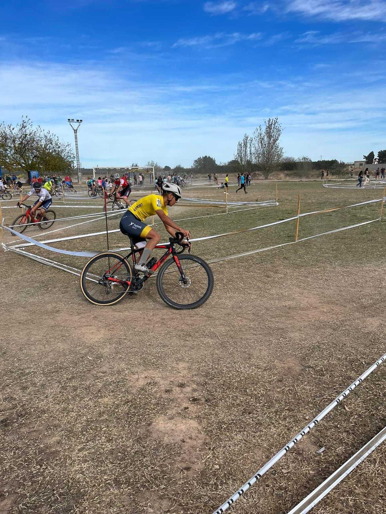 RAÚL MIRA Y SUSANA PÉREZ ARRASAN EN EL XXI CX CIUTAT DE CARLET