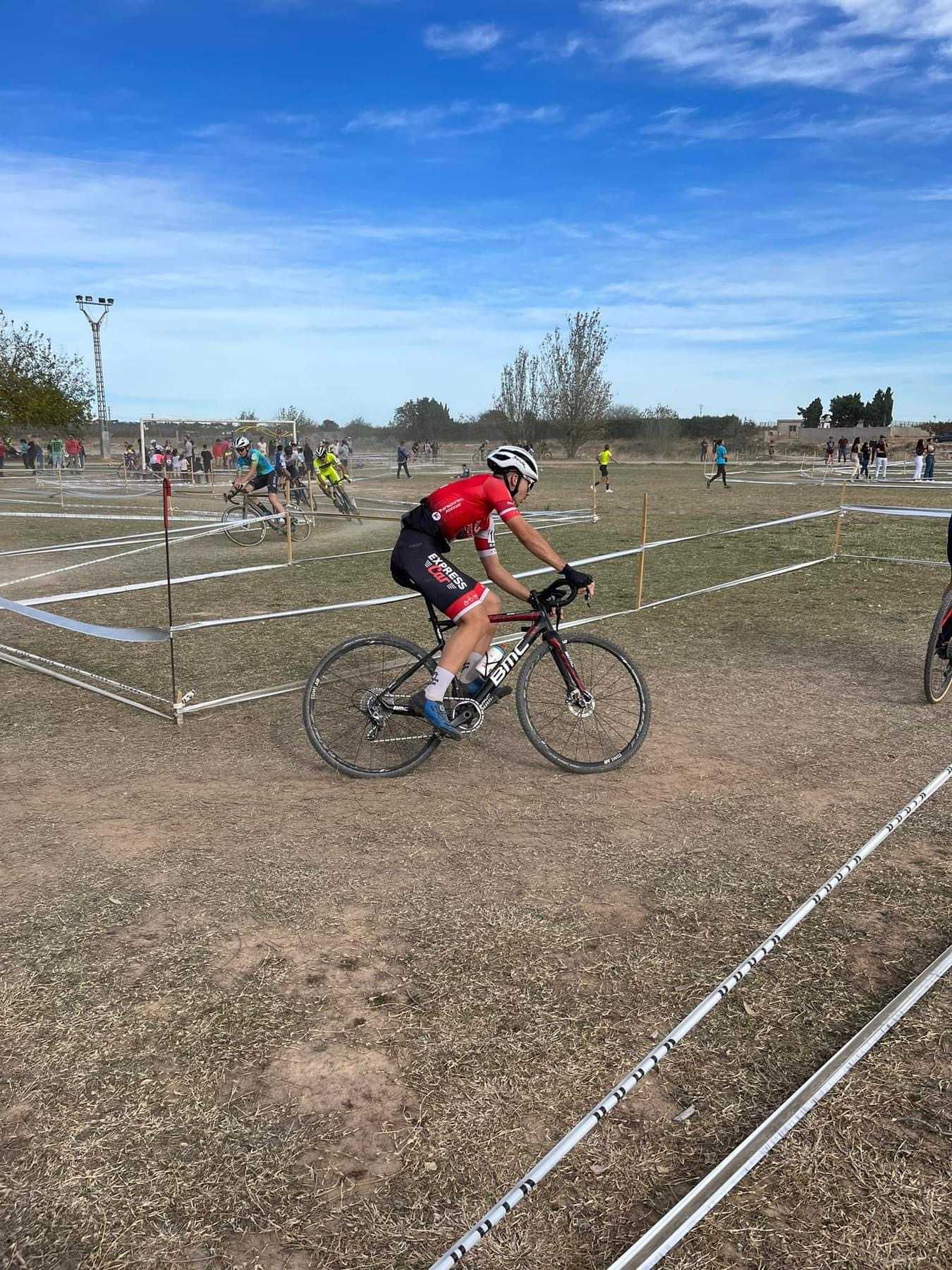 RAÚL MIRA Y SUSANA PÉREZ ARRASAN EN EL XXI CX CIUTAT DE CARLET