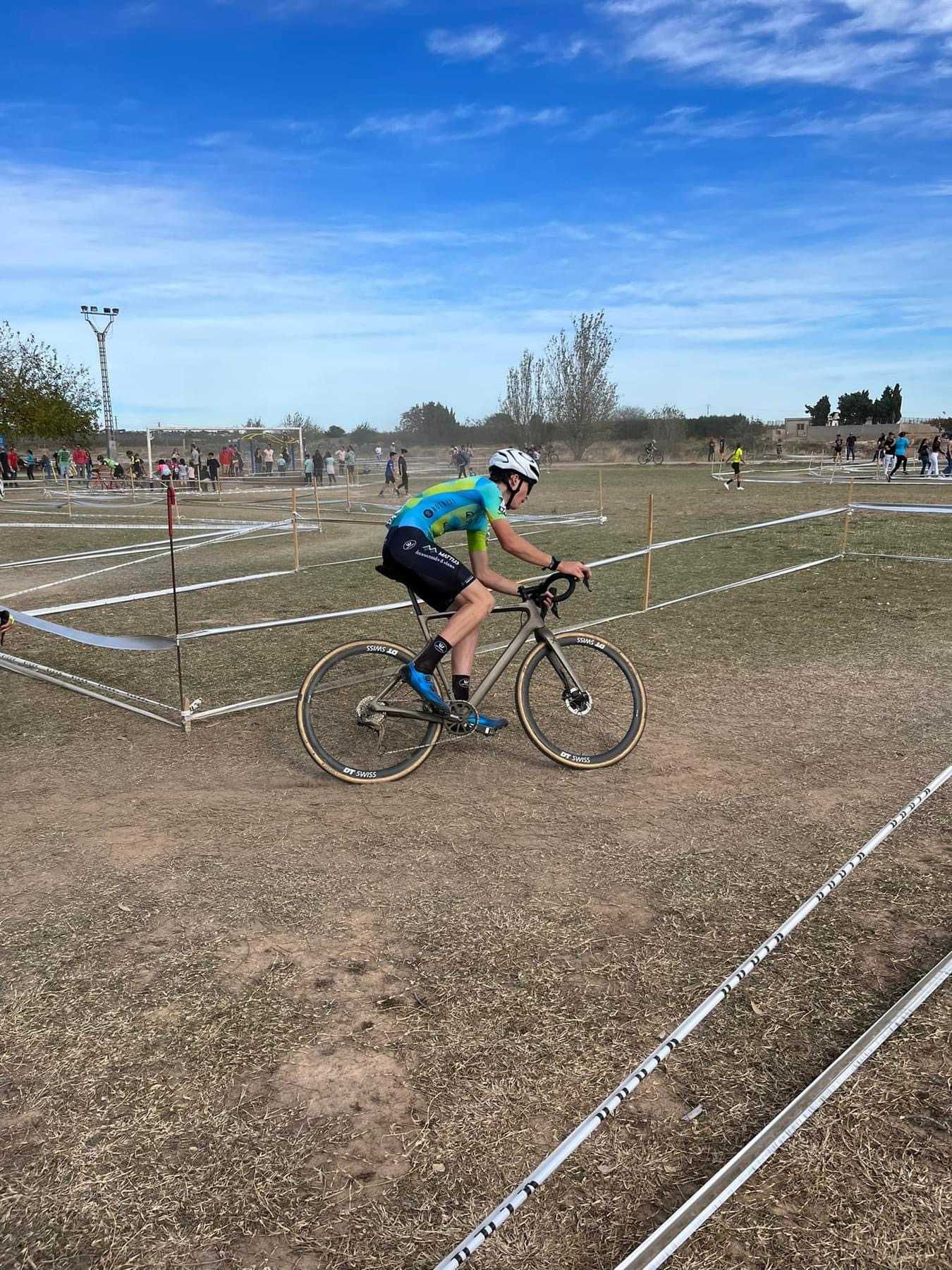 RAÚL MIRA Y SUSANA PÉREZ ARRASAN EN EL XXI CX CIUTAT DE CARLET