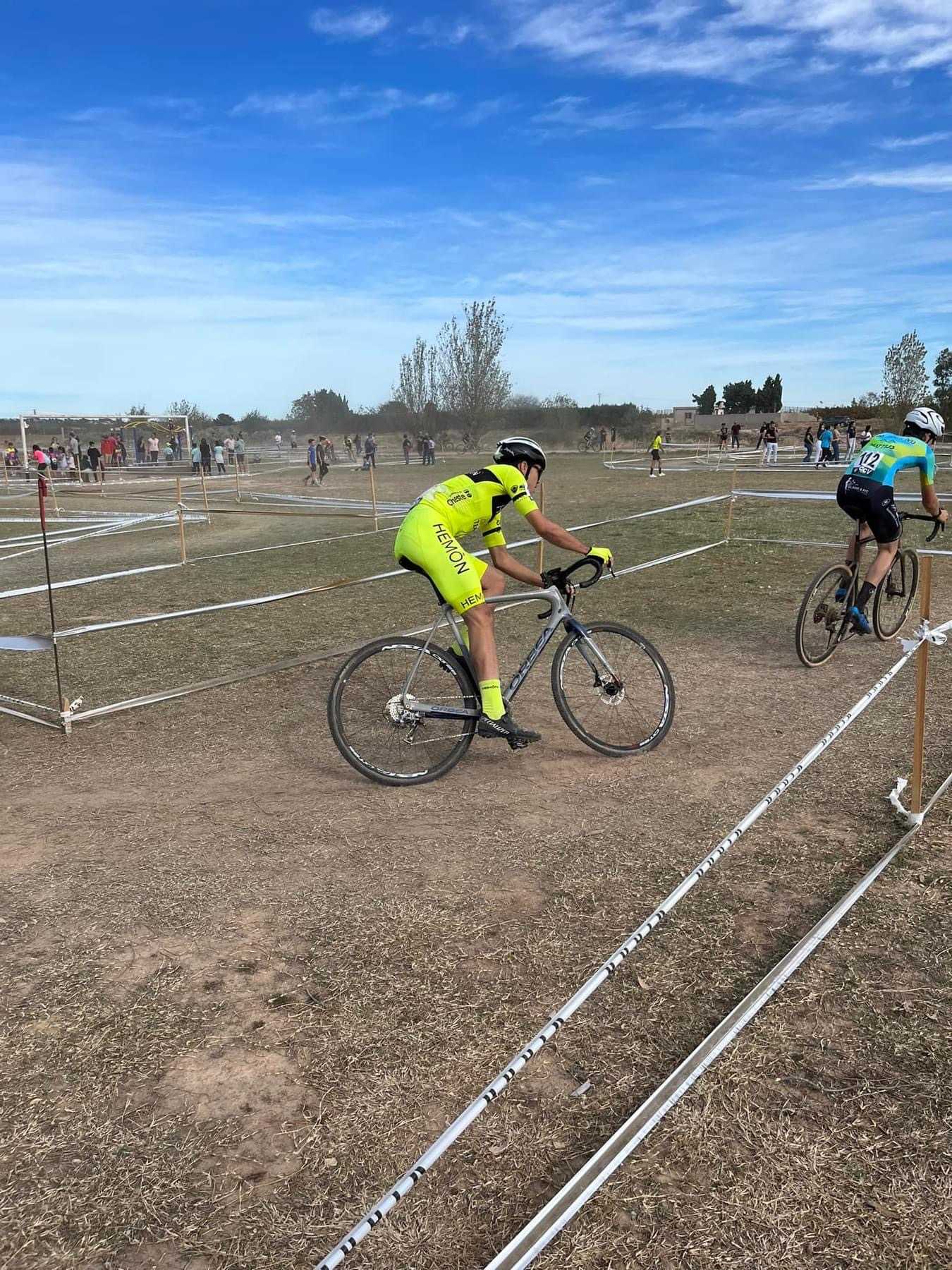 RAÚL MIRA Y SUSANA PÉREZ ARRASAN EN EL XXI CX CIUTAT DE CARLET