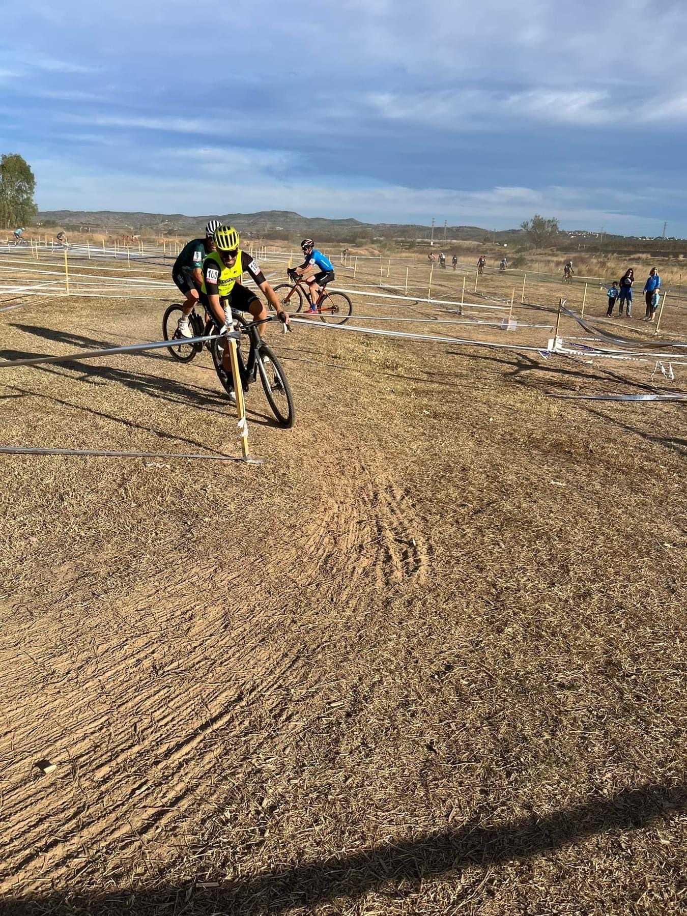 RAÚL MIRA Y SUSANA PÉREZ ARRASAN EN EL XXI CX CIUTAT DE CARLET