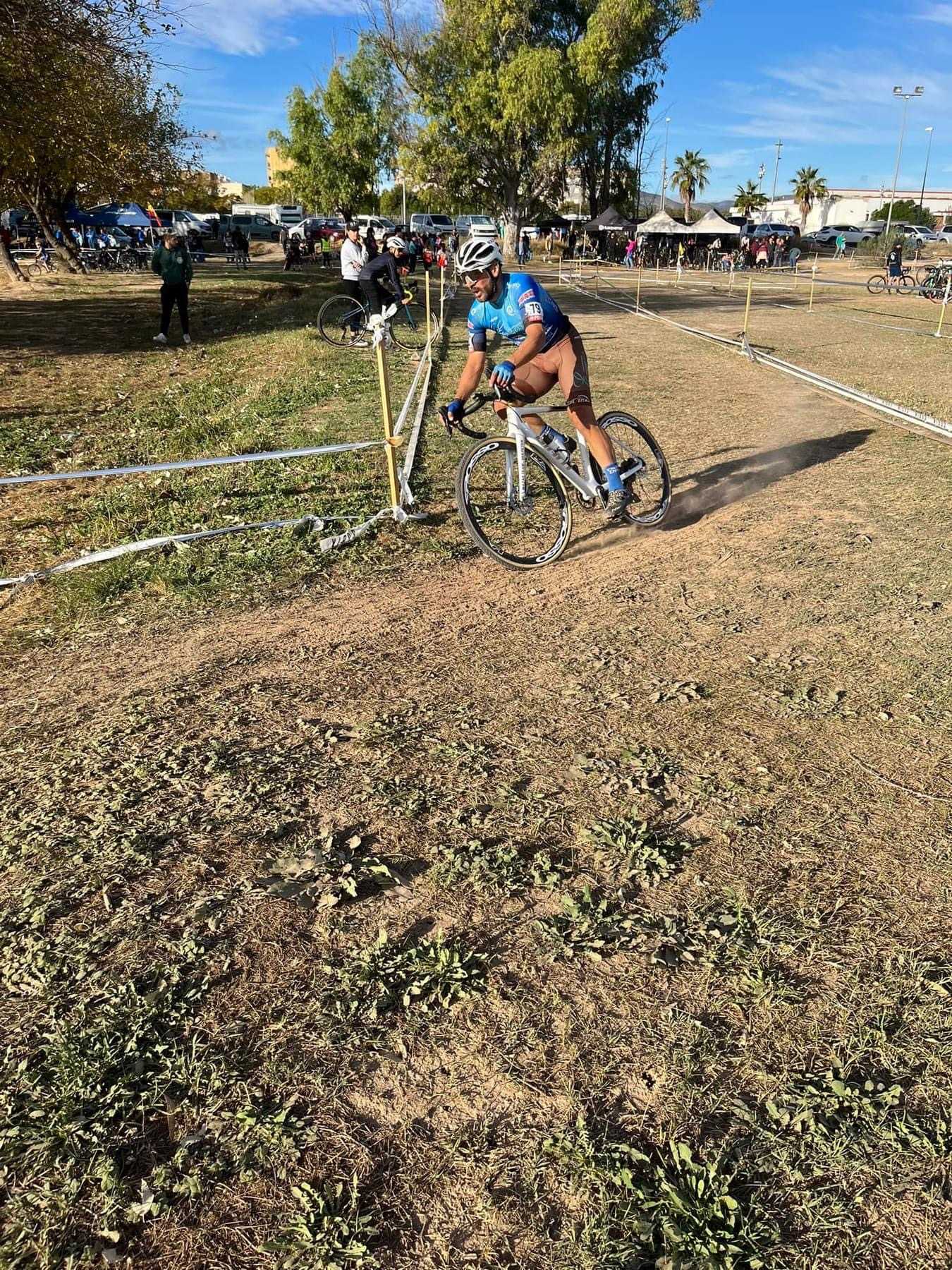 RAÚL MIRA Y SUSANA PÉREZ ARRASAN EN EL XXI CX CIUTAT DE CARLET