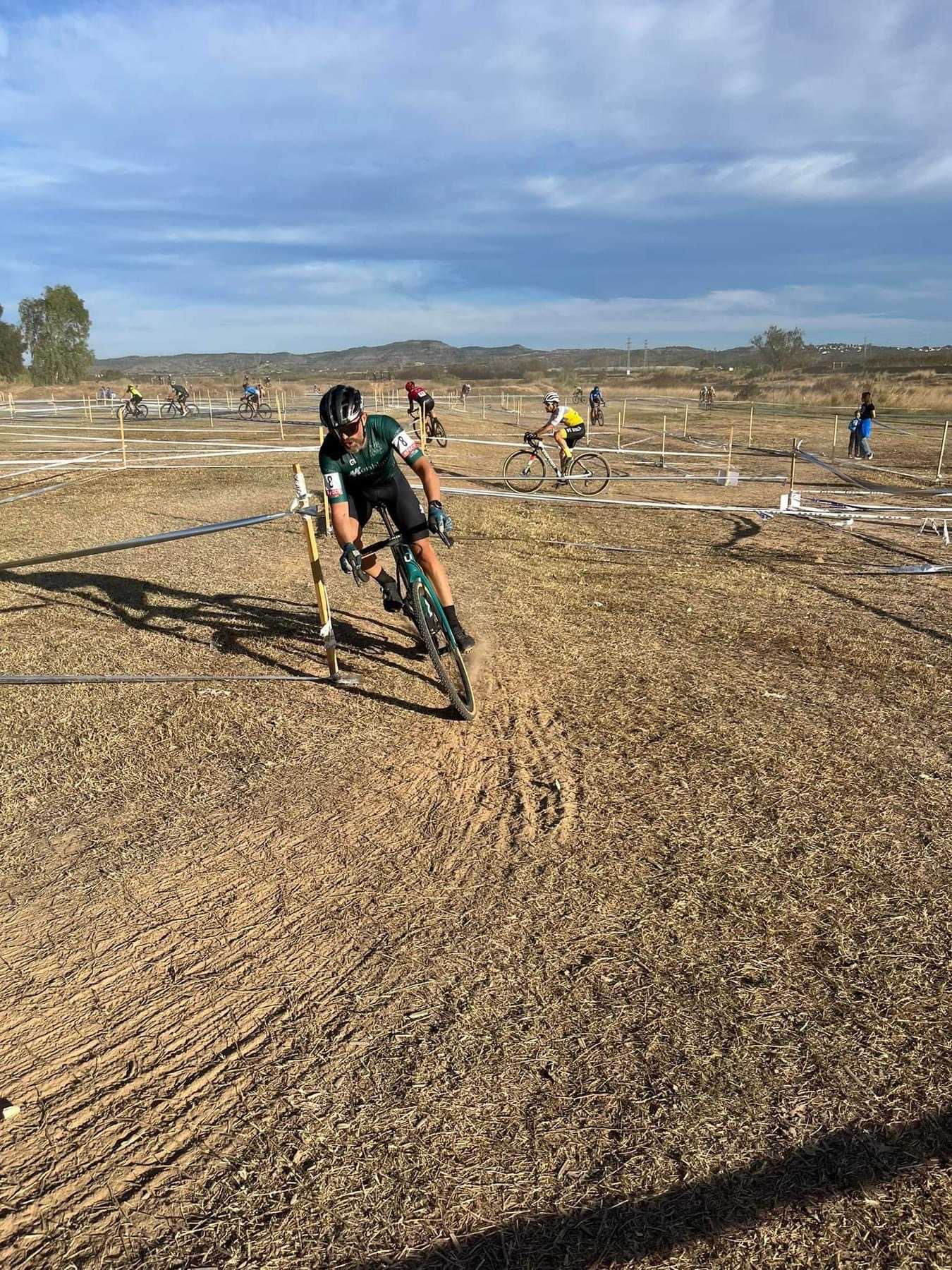 RAÚL MIRA Y SUSANA PÉREZ ARRASAN EN EL XXI CX CIUTAT DE CARLET
