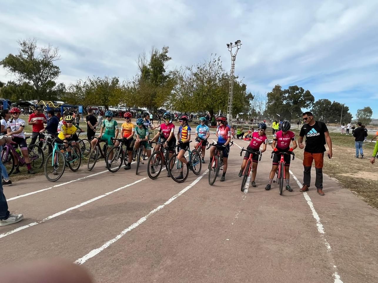 RAÚL MIRA Y SUSANA PÉREZ ARRASAN EN EL XXI CX CIUTAT DE CARLET