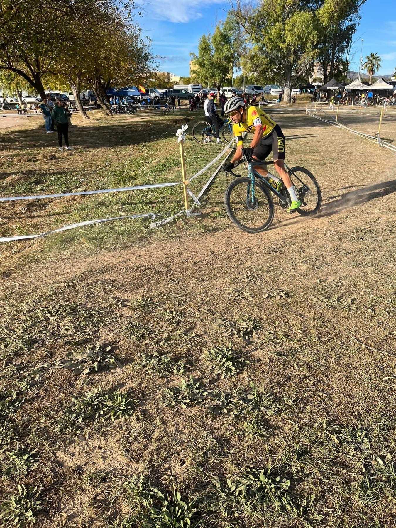 RAÚL MIRA Y SUSANA PÉREZ ARRASAN EN EL XXI CX CIUTAT DE CARLET