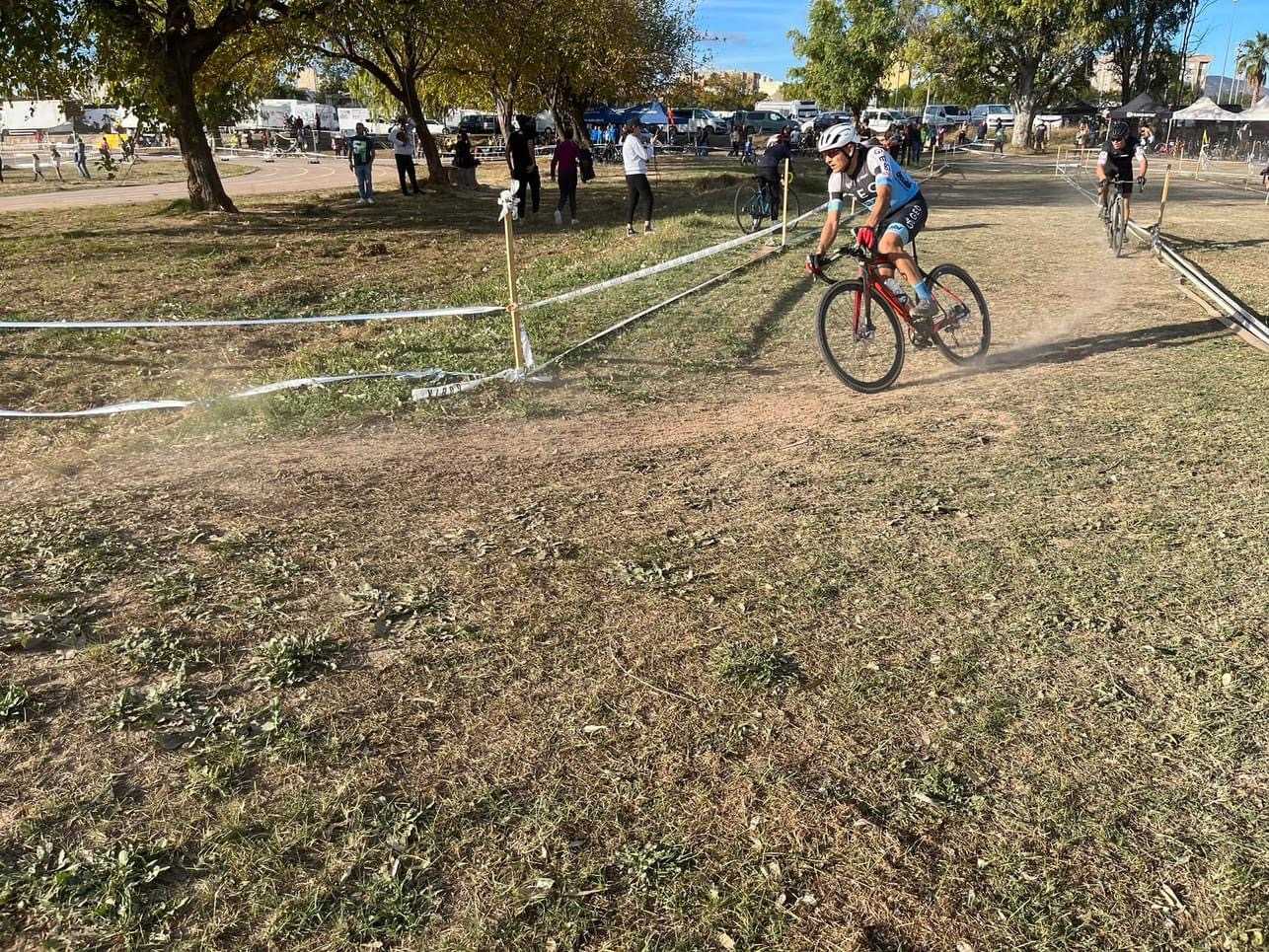 RAÚL MIRA Y SUSANA PÉREZ ARRASAN EN EL XXI CX CIUTAT DE CARLET