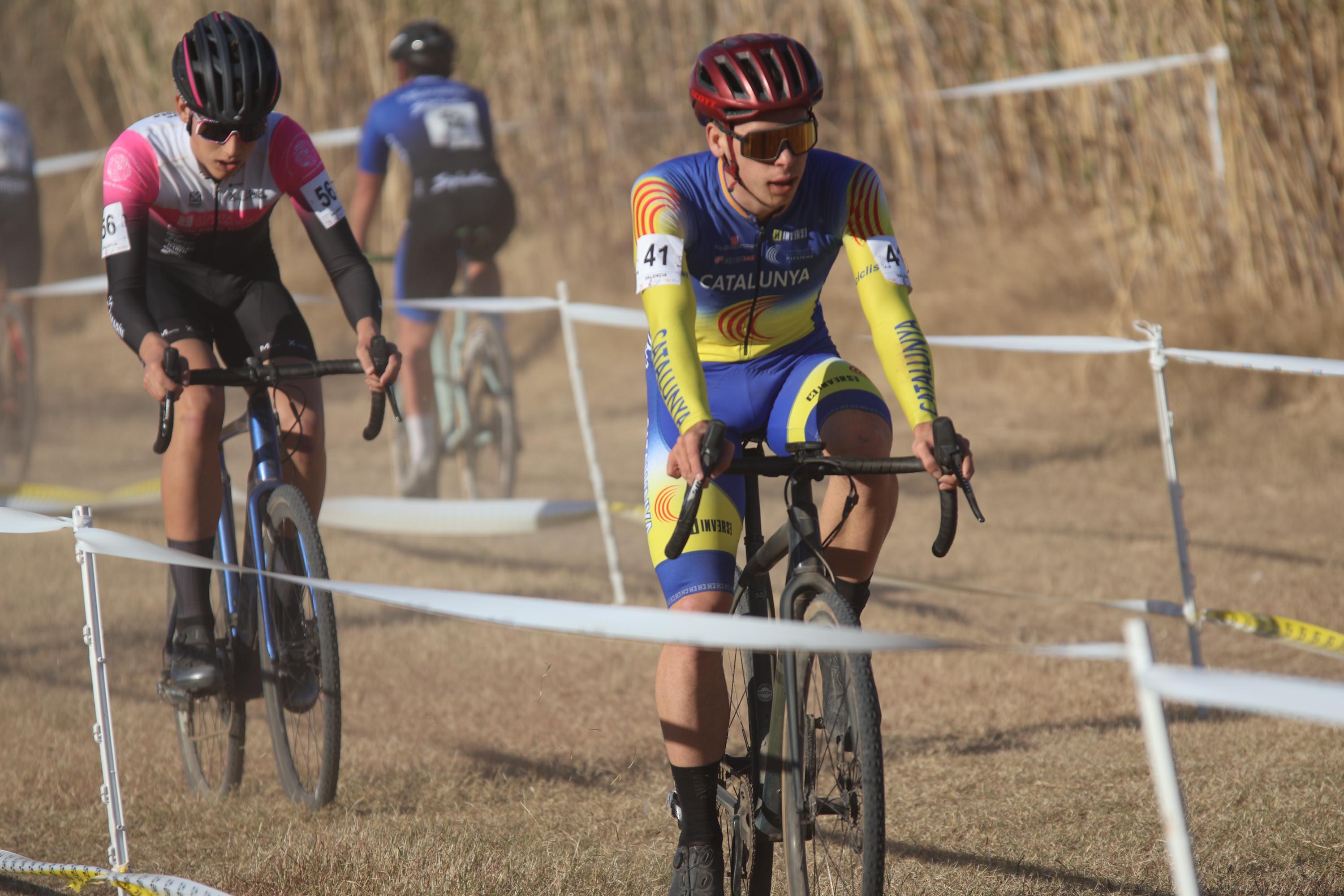A cadete Alejandra Neira leva á Selección de Galicia ao podio no Ciclocrós Ciutat de València