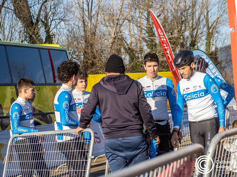 Galicia arranca o Campionato de España de Ciclocrós co quinto posto no Team Relay