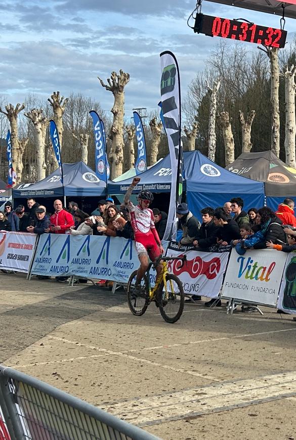 Cantabria logra un oro y tres platas el sábado en los Campeonatos de España de Ciclocross en Amurrio