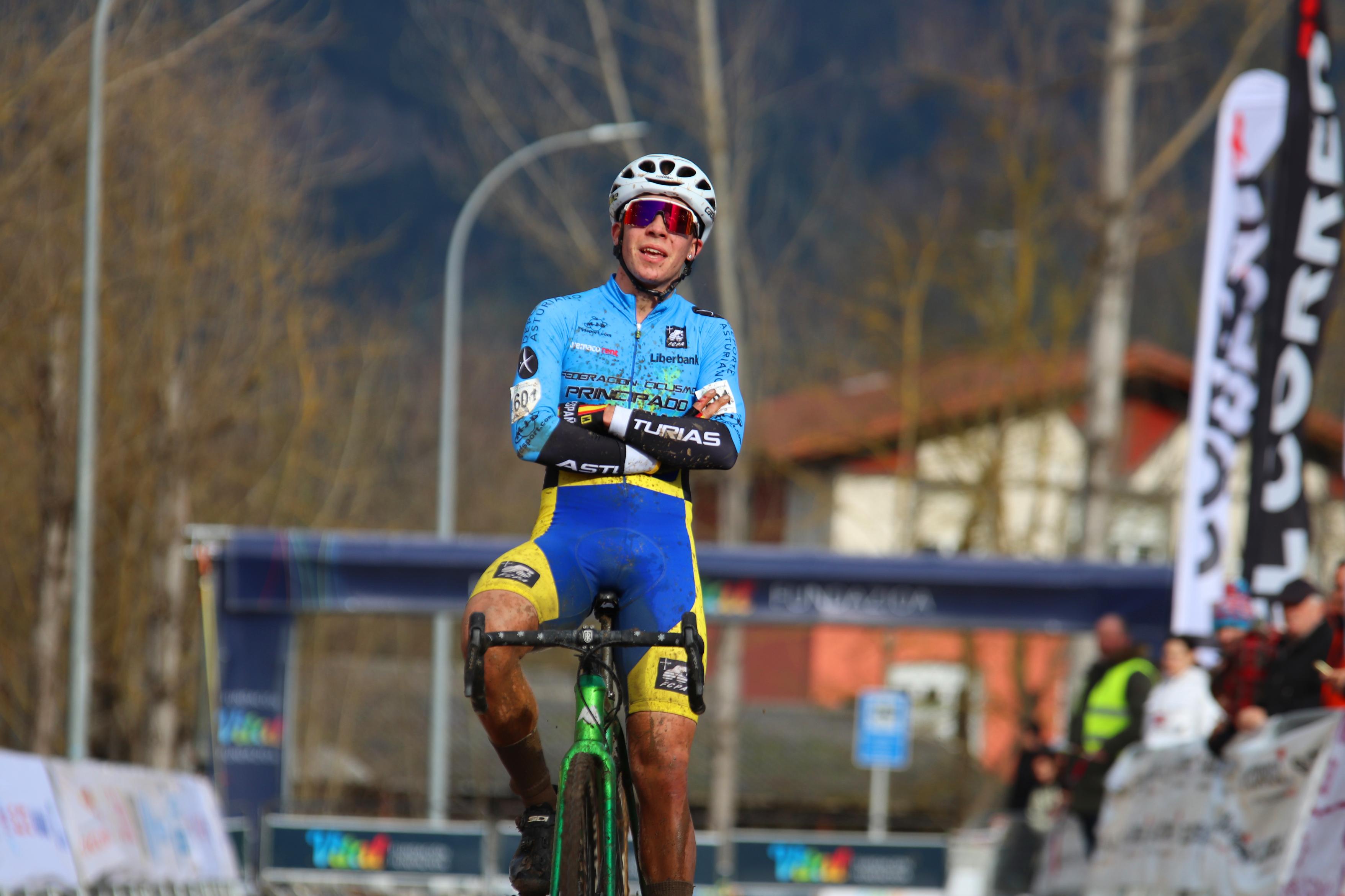 Muñoz, Noval y Castro brillan en la segunda jornada del Campeonato de España de Ciclocross